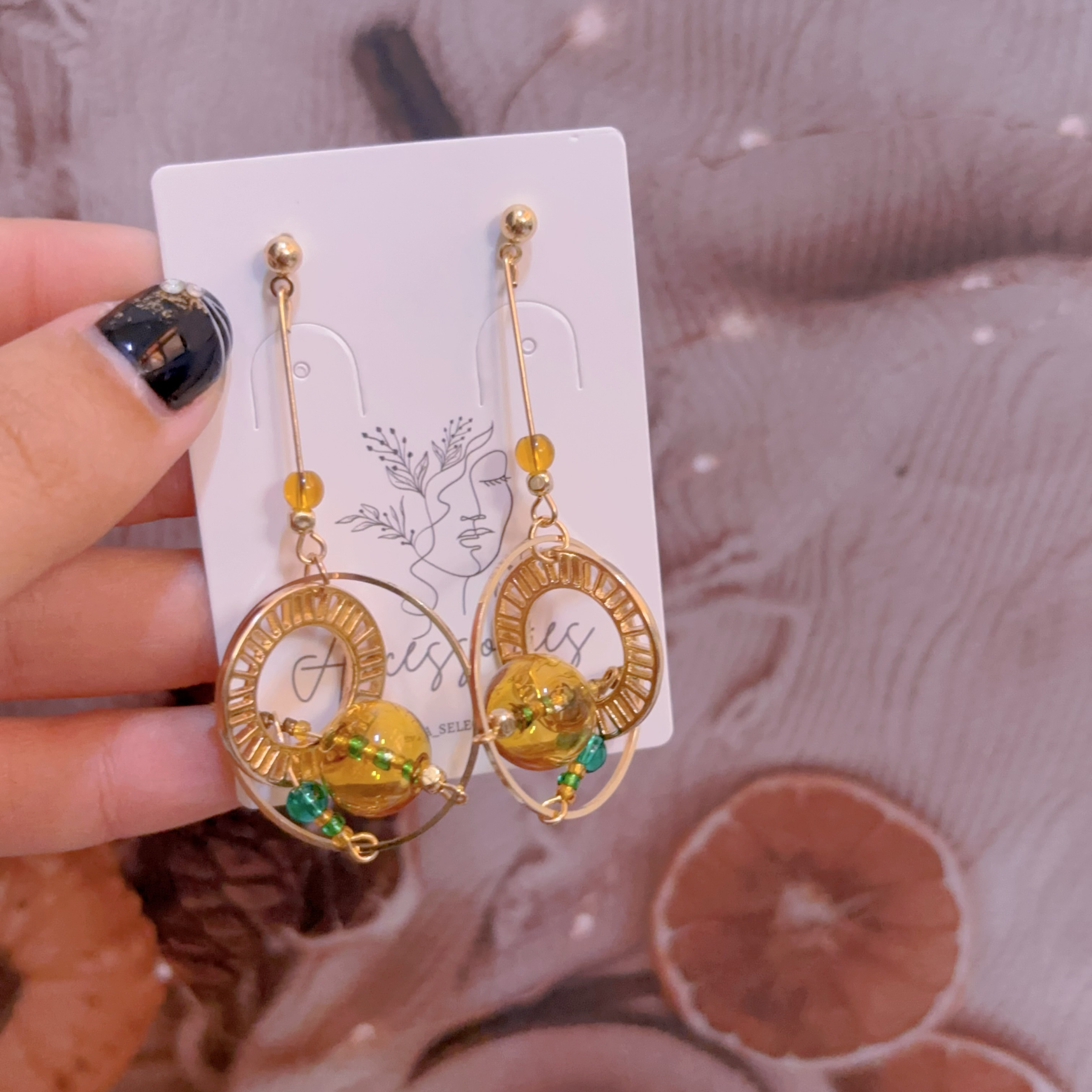 不對稱星球耳環