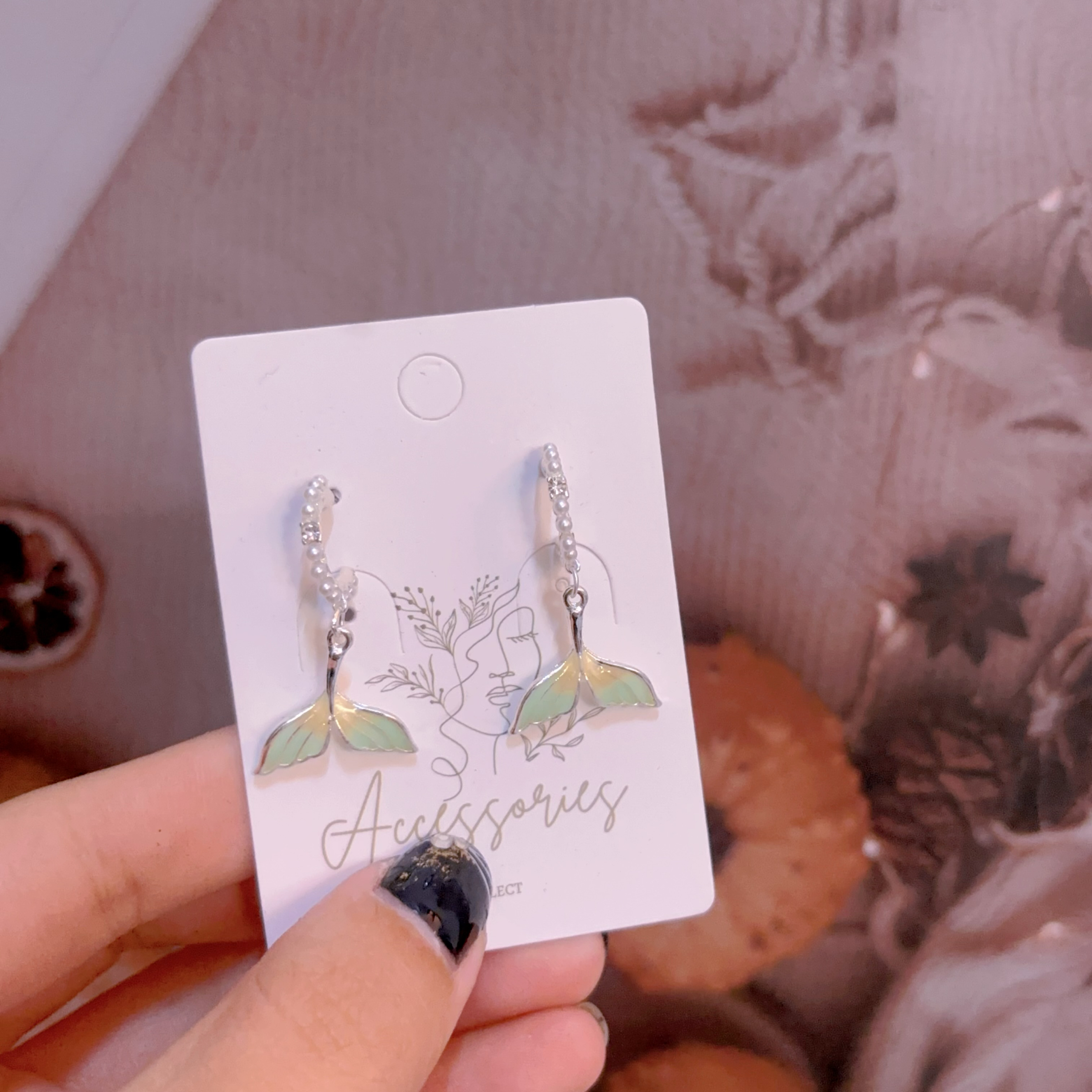 珍珠c字魚尾耳環