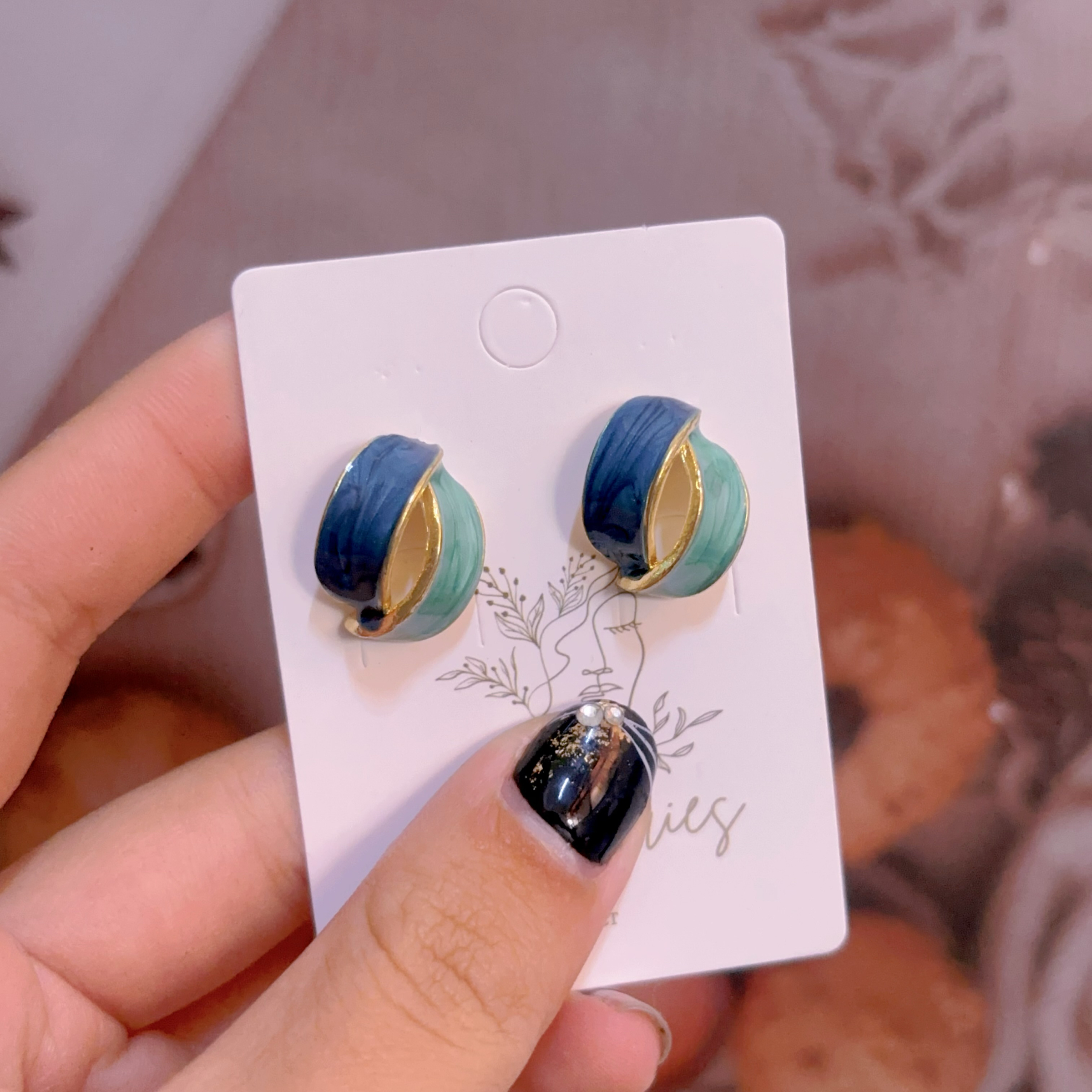 韓風氣質藍色耳環