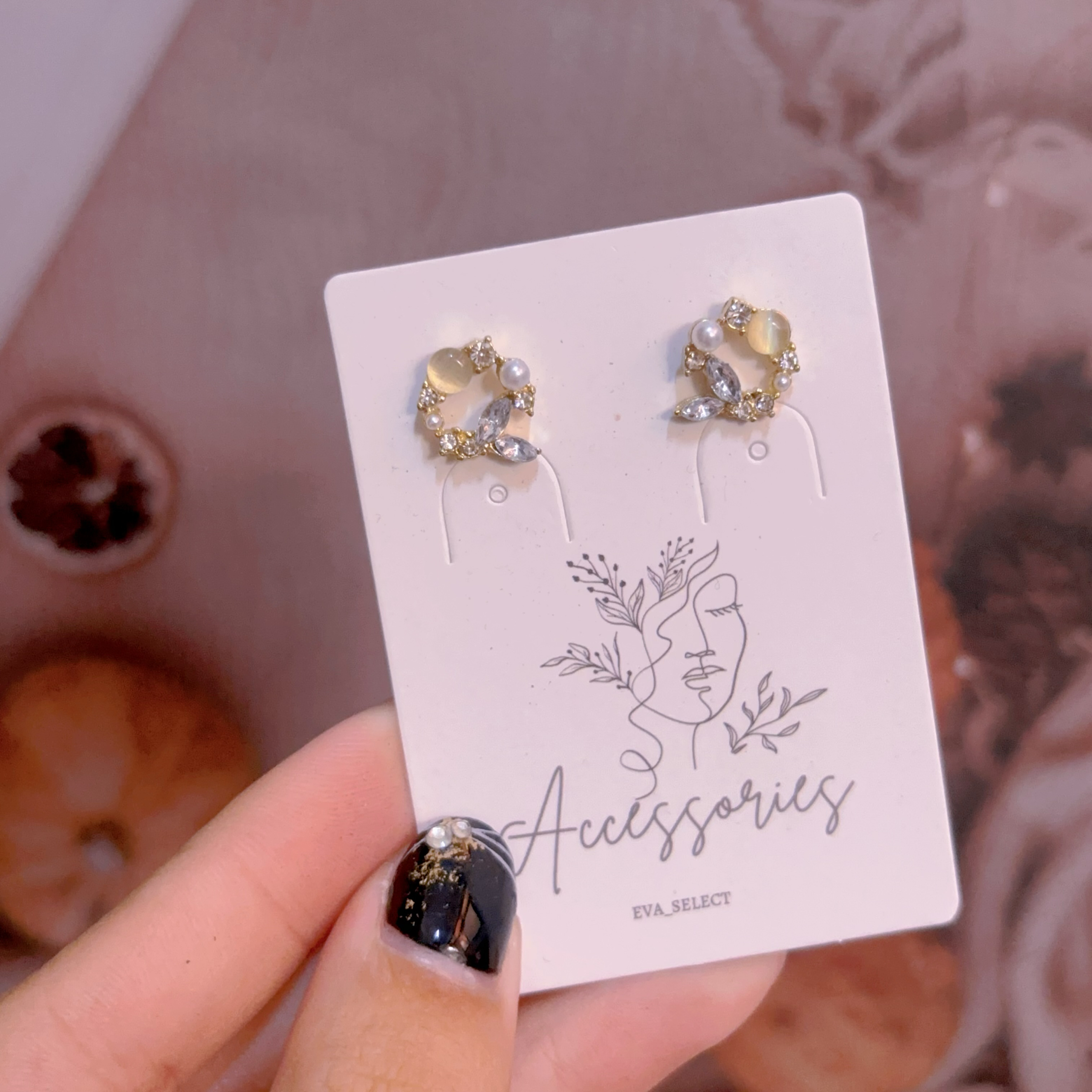 貓眼石花圈耳環