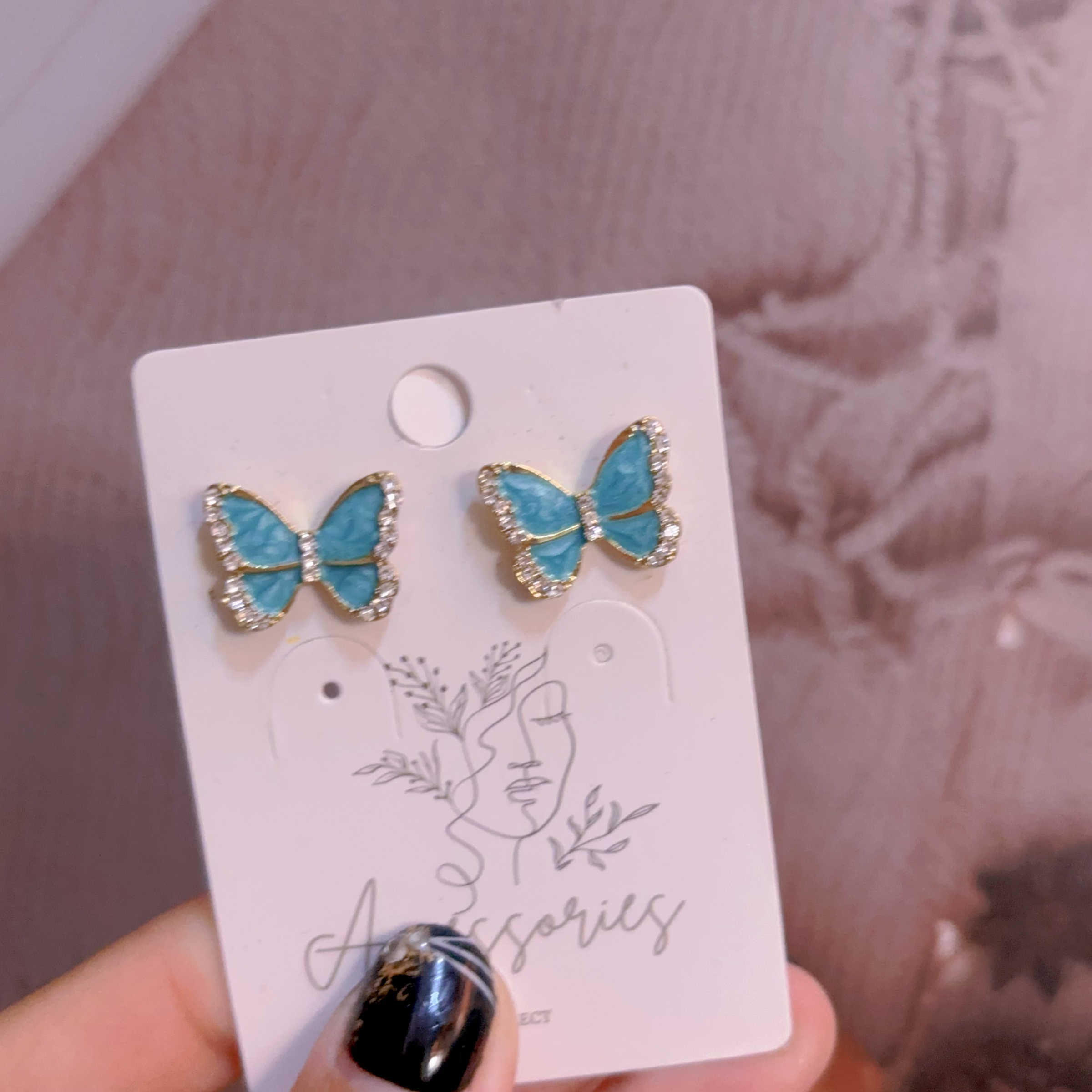 藍綠色貼耳蝴蝶🦋