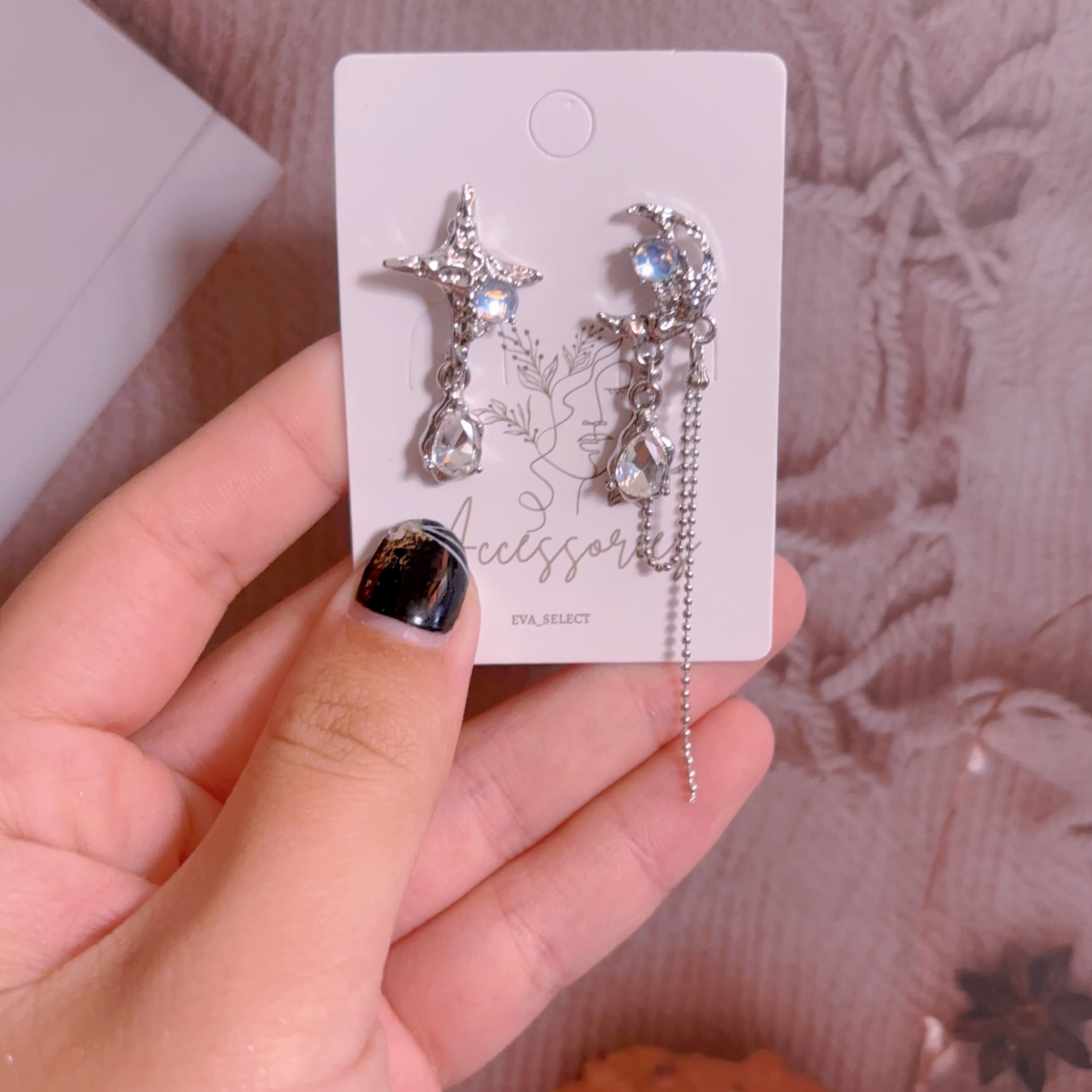 十字月光石不對稱耳環