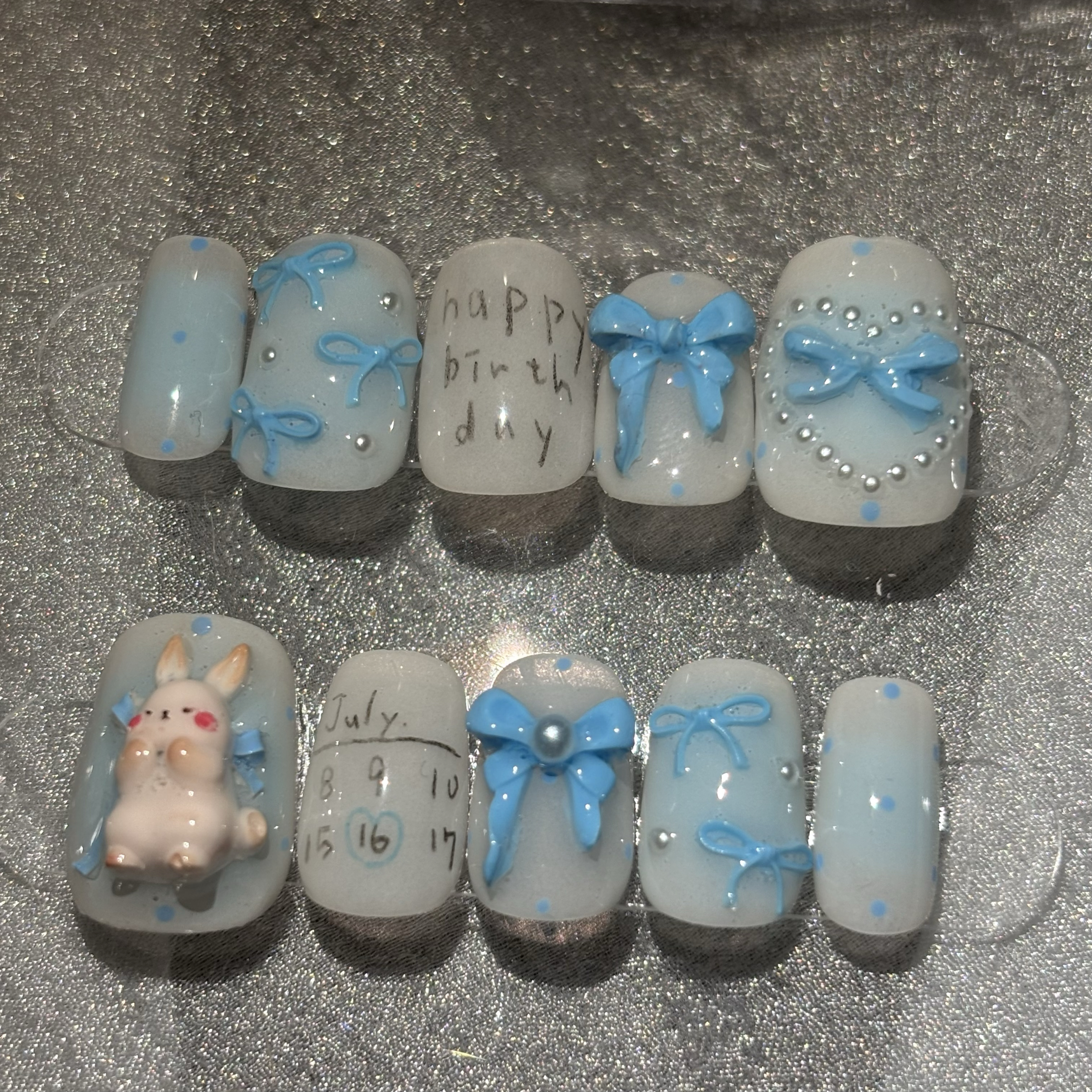 生日小兔（日期顏色可更改）