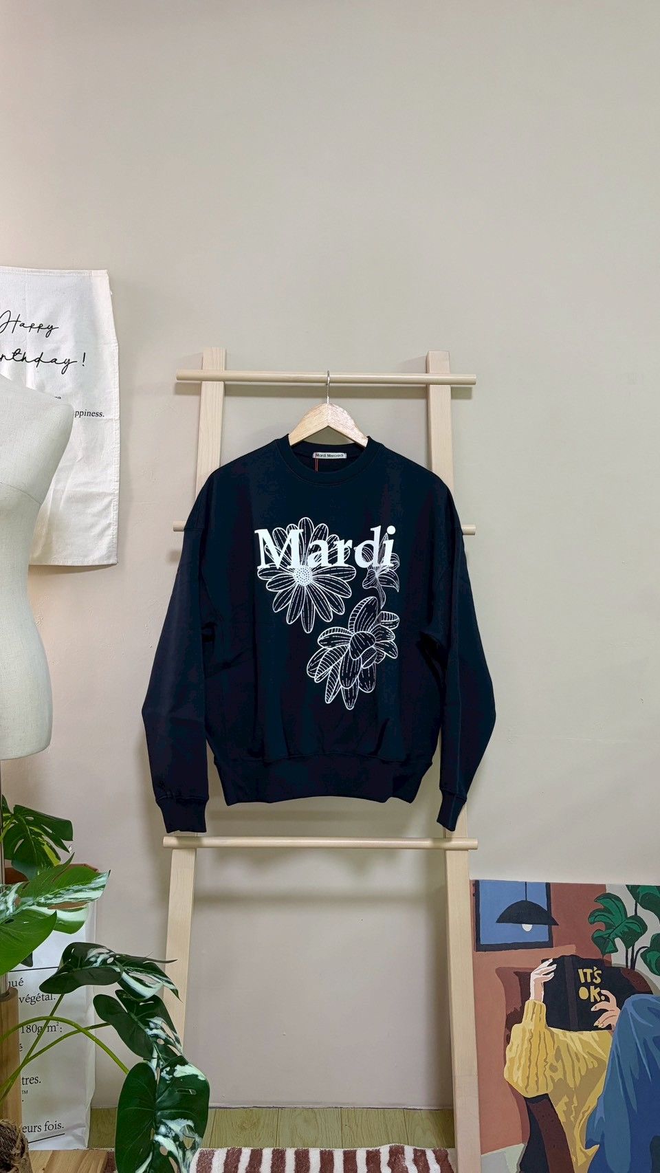 [現貨] 正韓選品🇰🇷 3zhi. Mardi Mercredi印花大學T 深藍色白字 經典小雛菊 三花