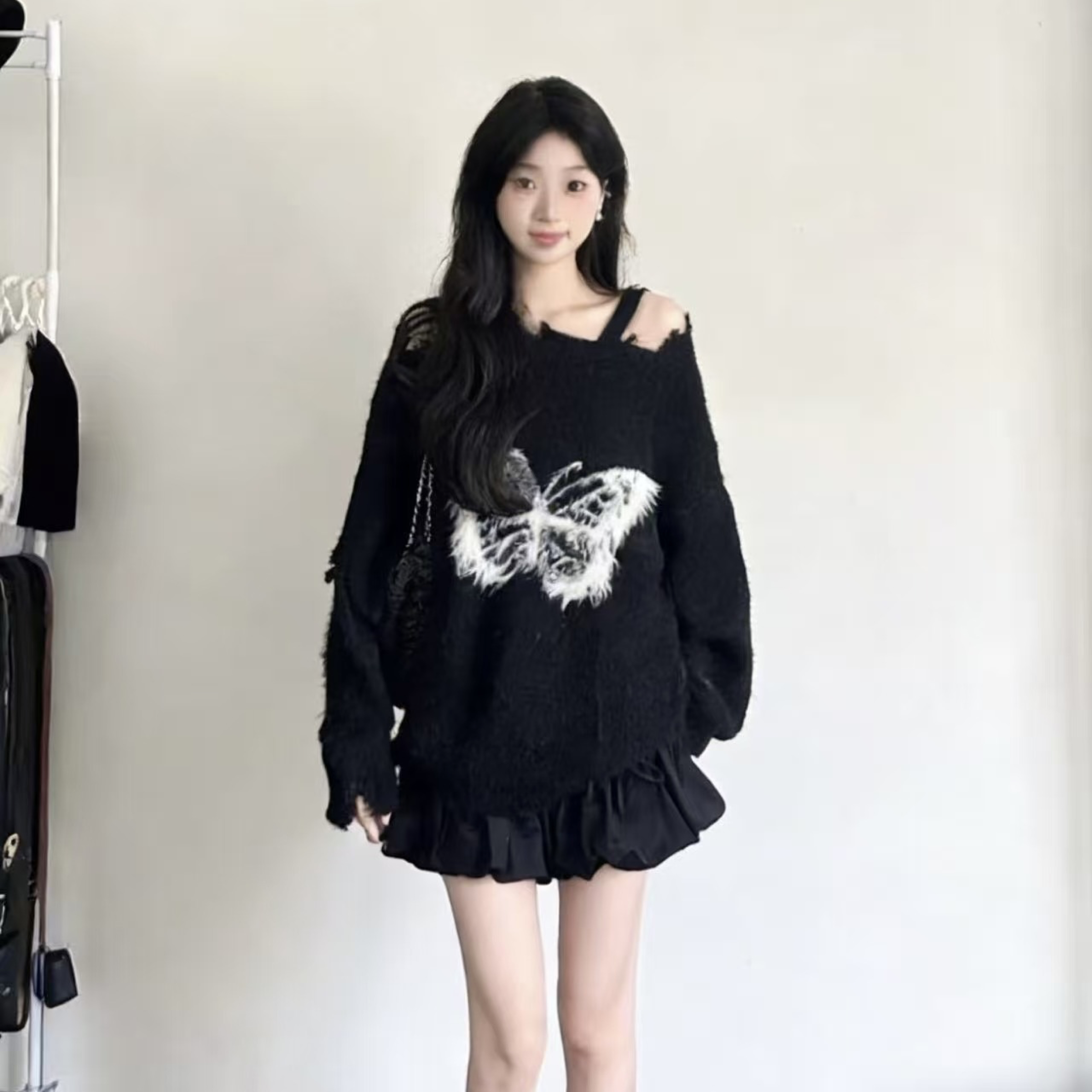 韓系辣妹風 戰損感水貂毛針織蝴蝶上衣