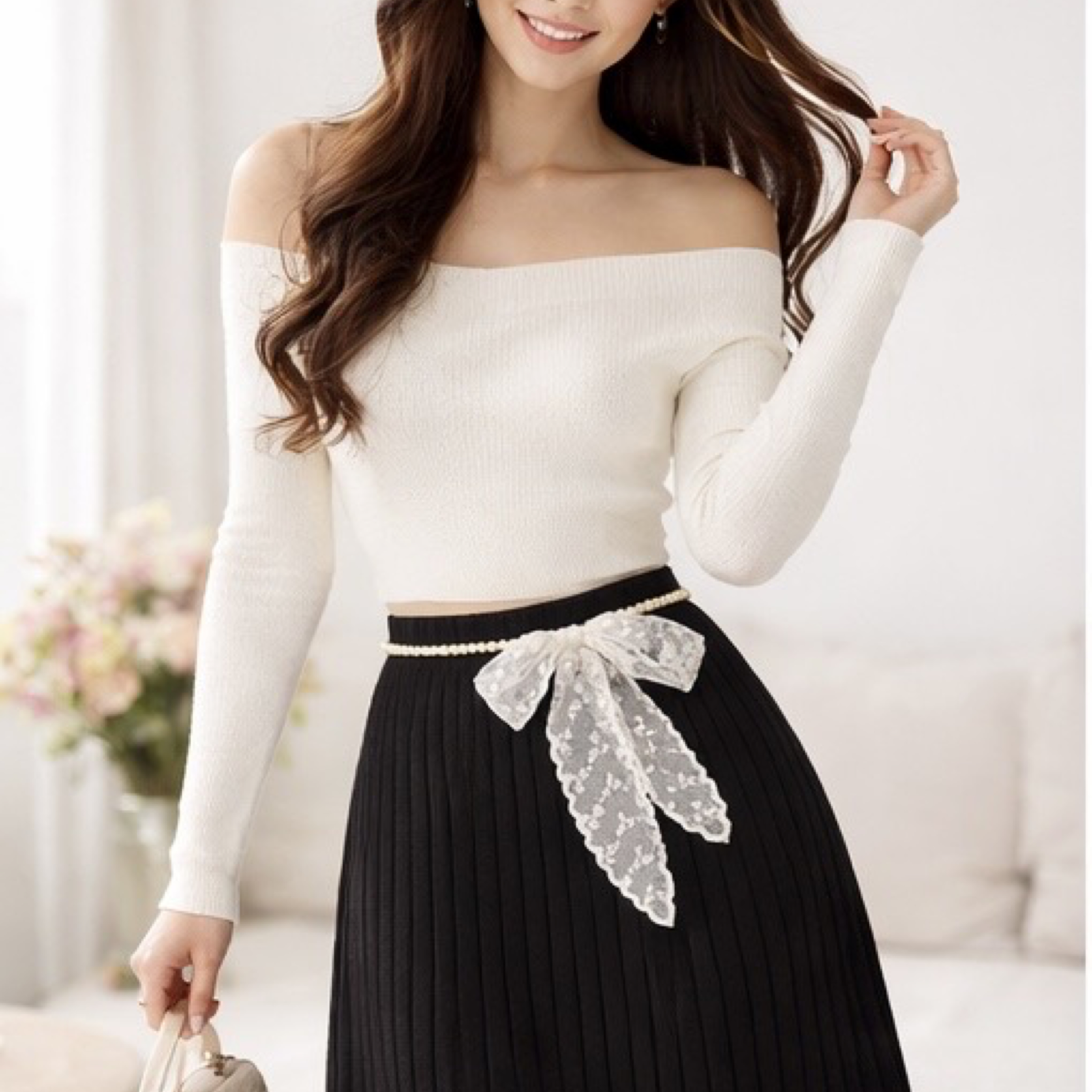 韓系氣質風 蕾絲裝飾高腰A字中長裙 黑、杏白