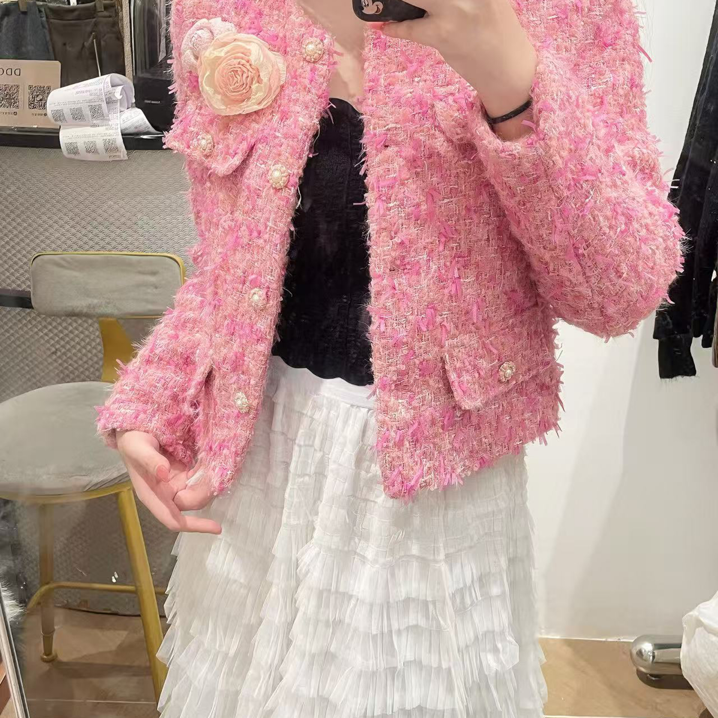 法式小香風 輕奢玫粉粗花呢立體花金屬排扣夾層羽絨短外套