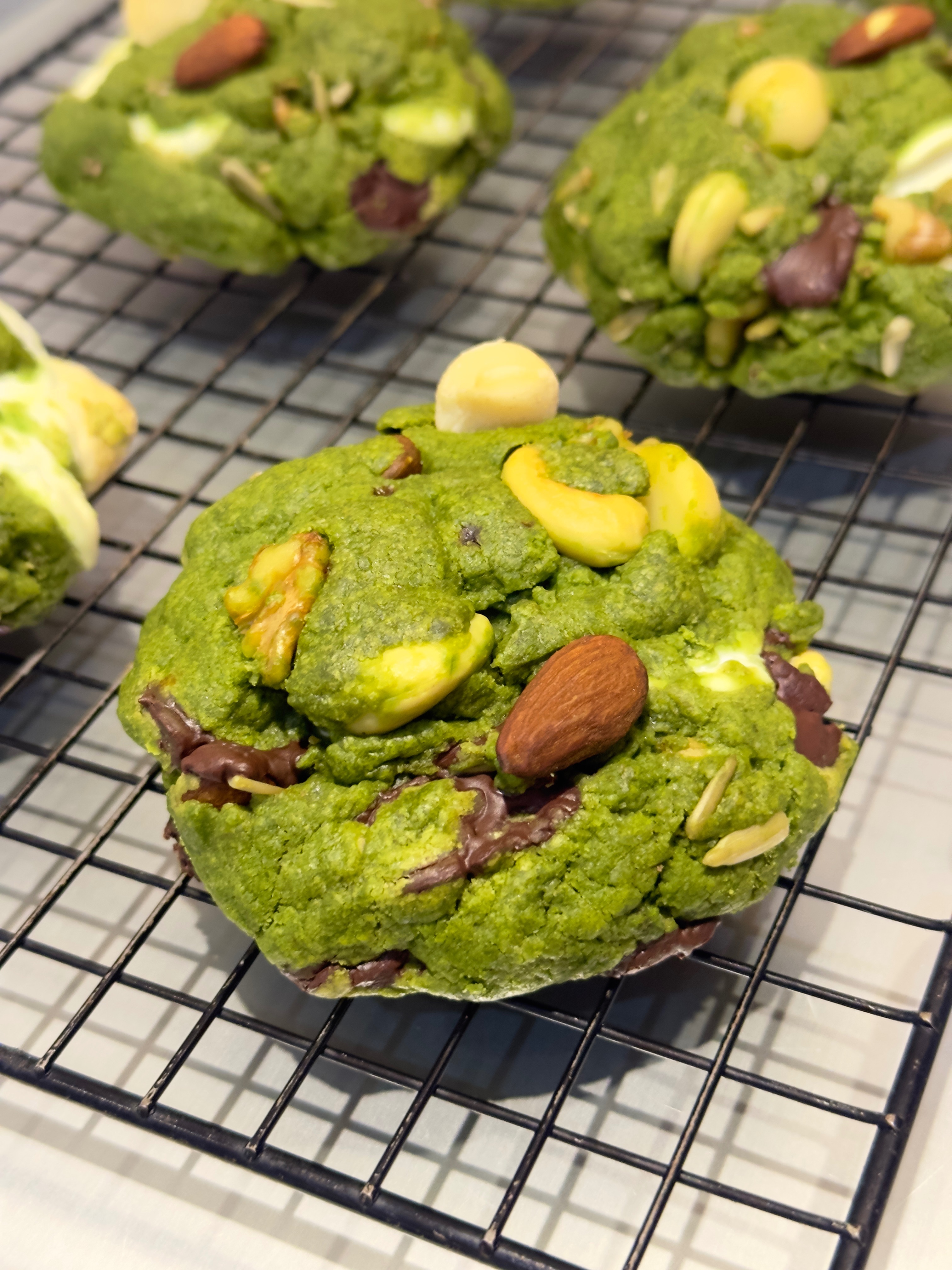 夏威夷豆抹茶黑巧大曲奇