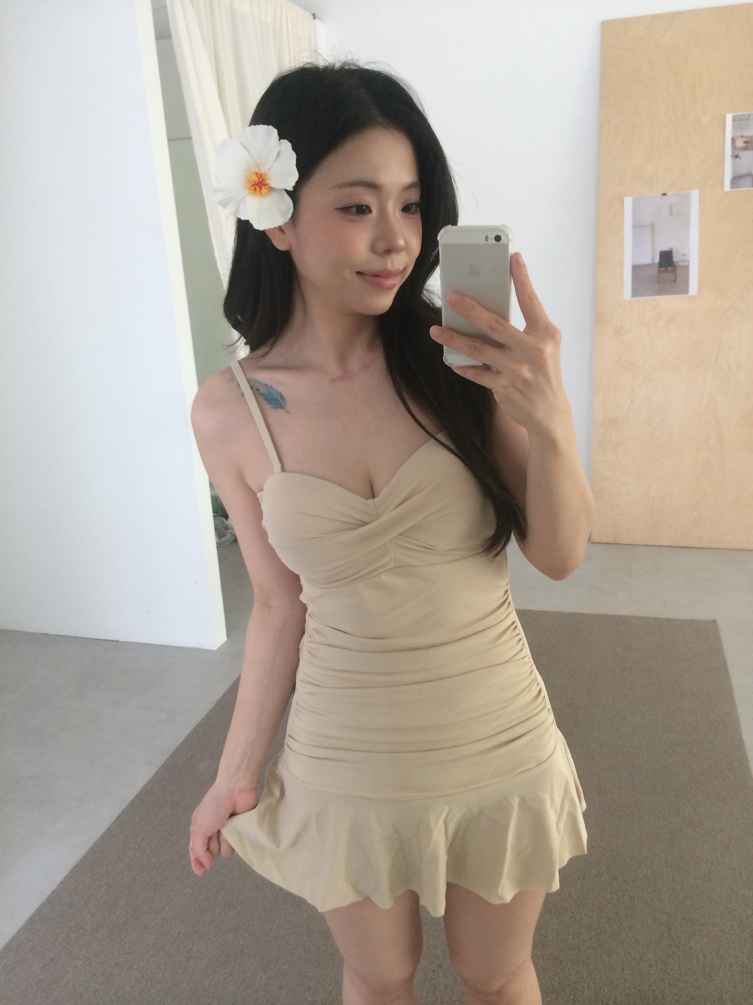 自帶胸墊抓皺連身泳裝（2色/M-XL）