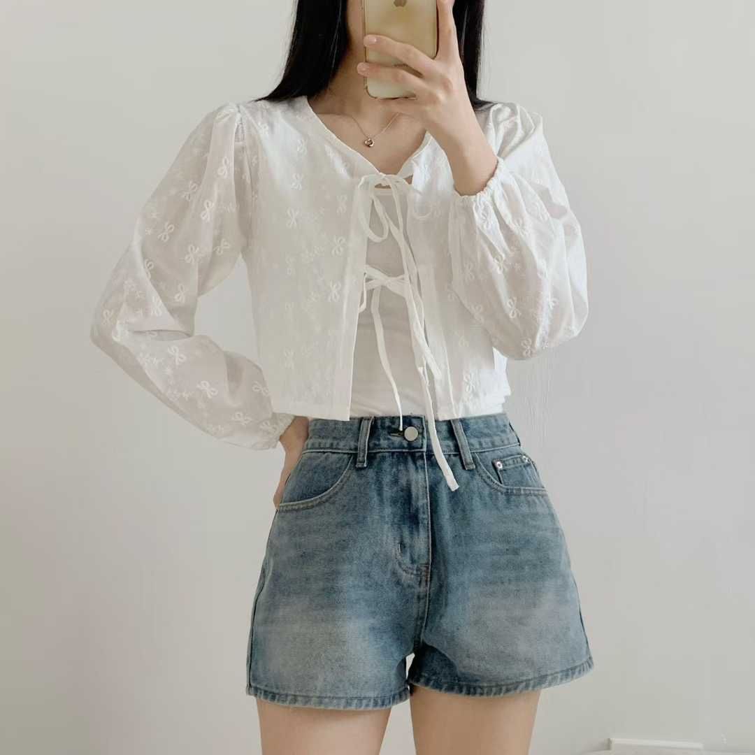 🏷ʏᴜɴᴀ’s ·正韓代購🇰🇷柔霧綁影🎀蝴蝶結刺繡綁帶短版罩衫