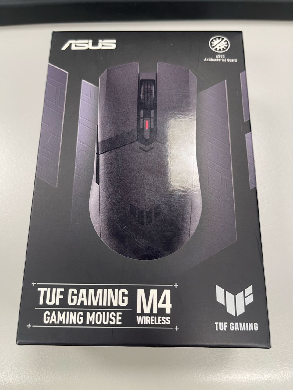 Asus Rog M4 無線電競滑鼠