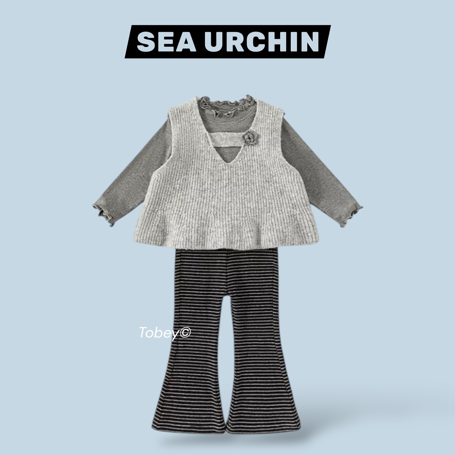 海膽寶寶Tobey//女孩 灰色系小花造型針織背心+內搭+條紋喇叭褲 三件組