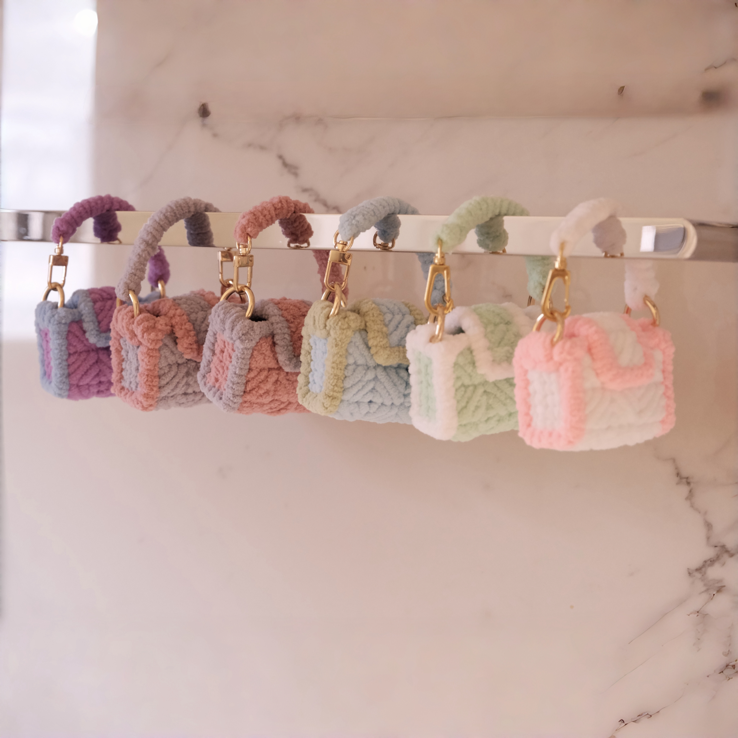 🎀ChiFLeur綺花手作🌸編織🧶-AirPods耳機袋~提帶款🧶冬天必備❄️閏蜜交換禮物💕聖誕禮物~🎁