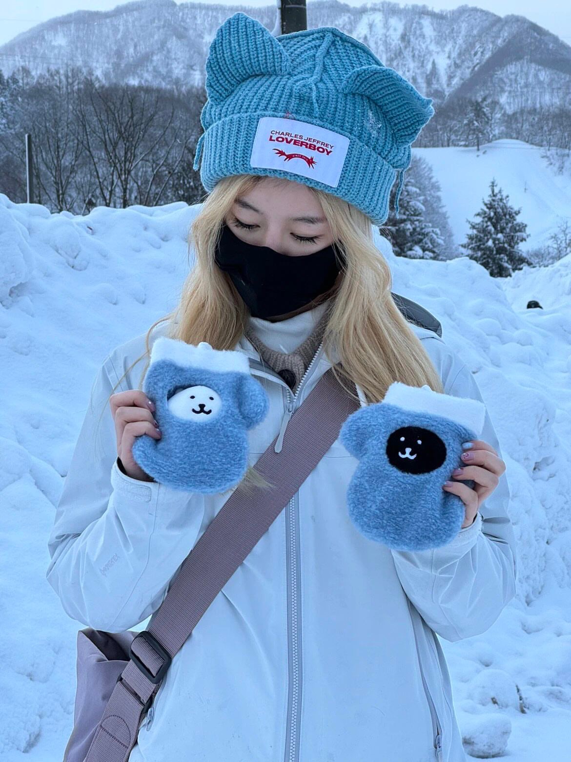 【現貨釋出】小小手套娃包🧤10cm