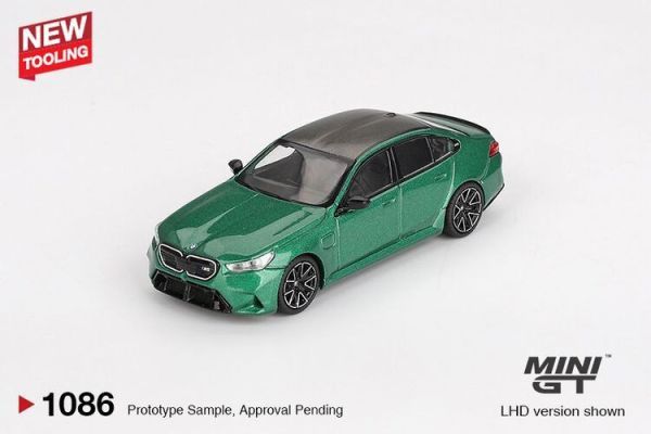 （全新）MINIGT 1/64 寶馬 BMW M5 （G90） Isle of Man Green Metallic