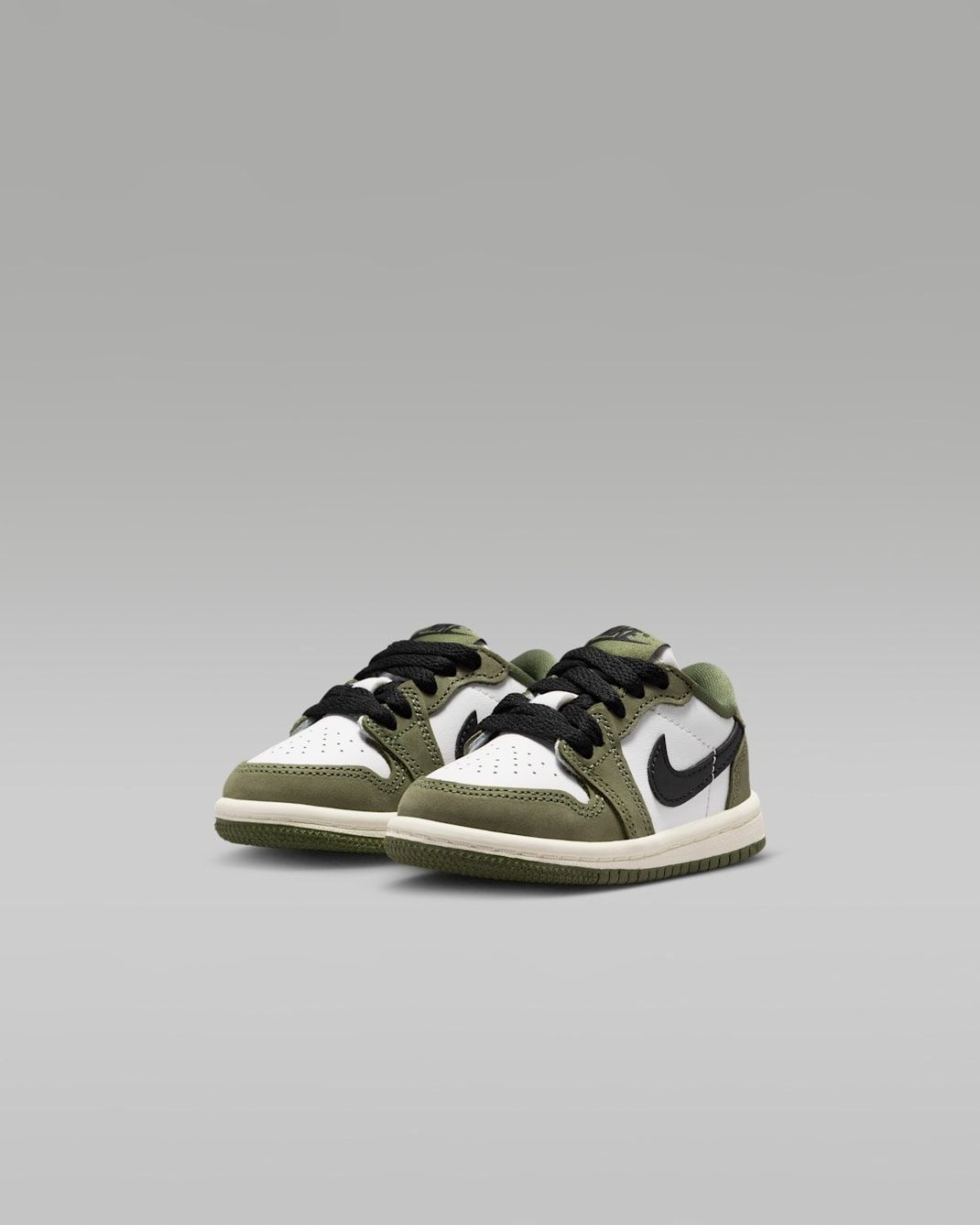 Nike Air Jordan 1 Retro Low OG 橄欖綠麂皮 TD HQ6997-200