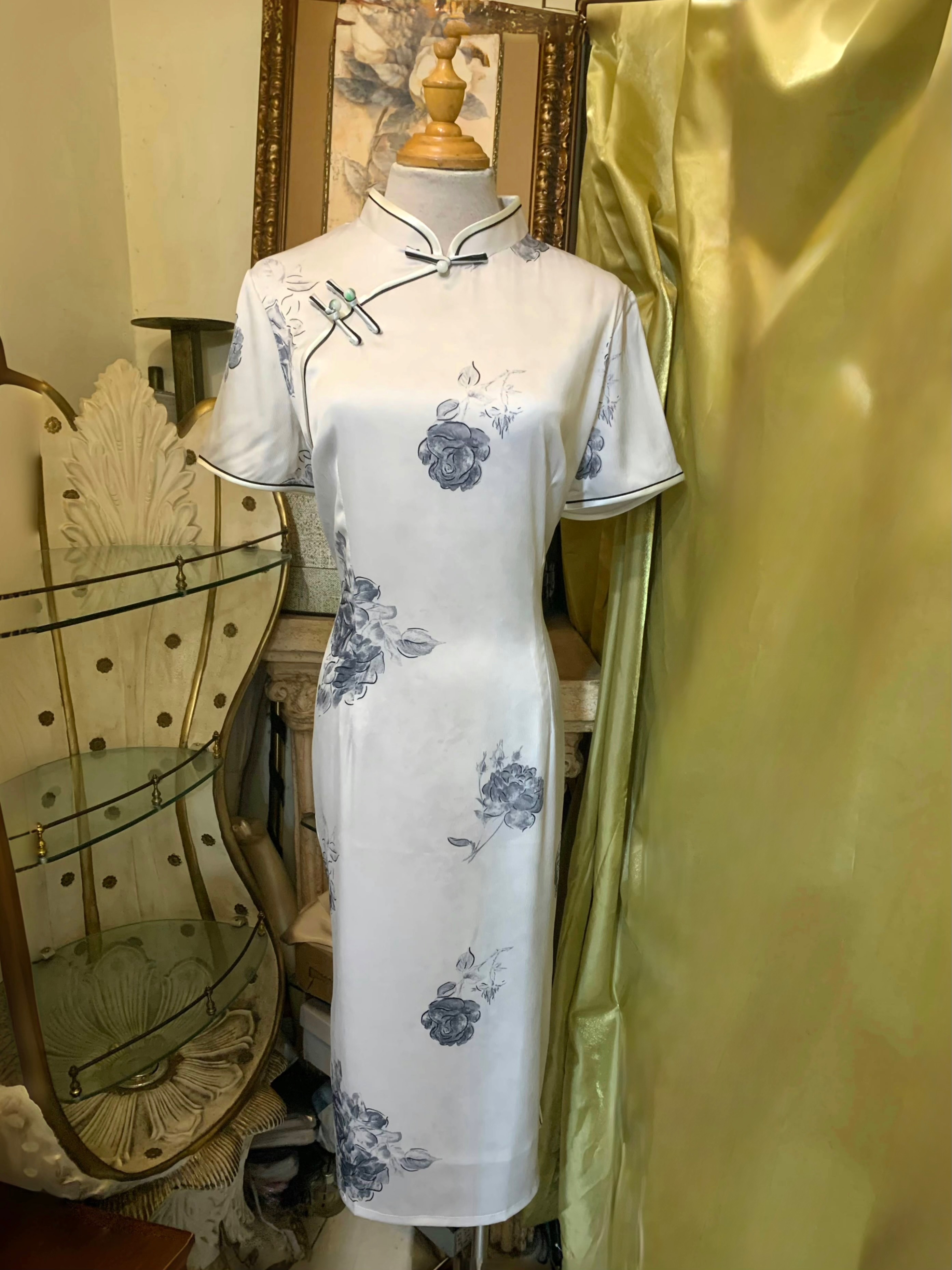 超大尺碼 復古暗紋水墨玫瑰旗袍