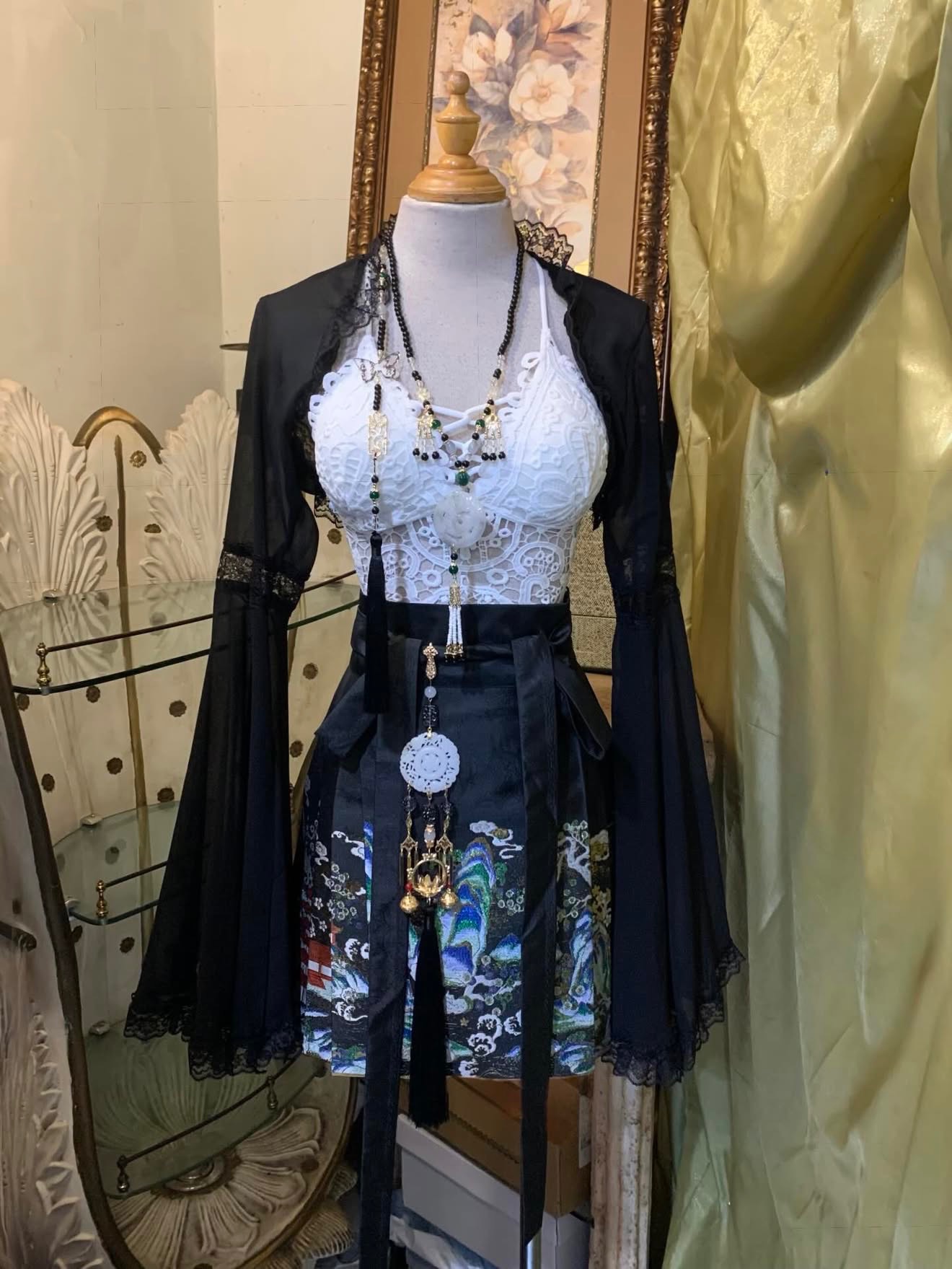 織金錦緞短馬面裙套裝