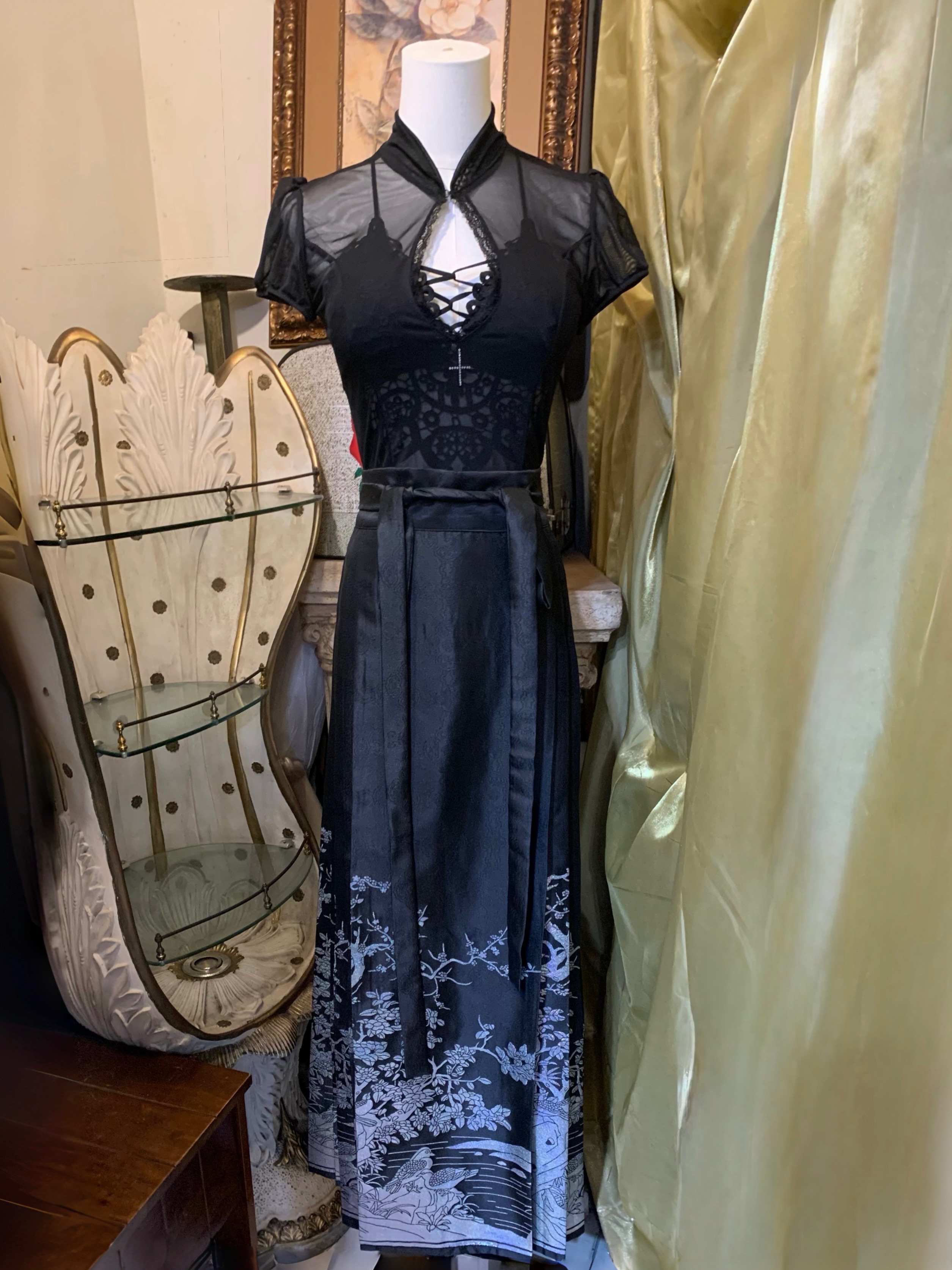 絕版 暗紋緹花螺鈿馬面裙套裝