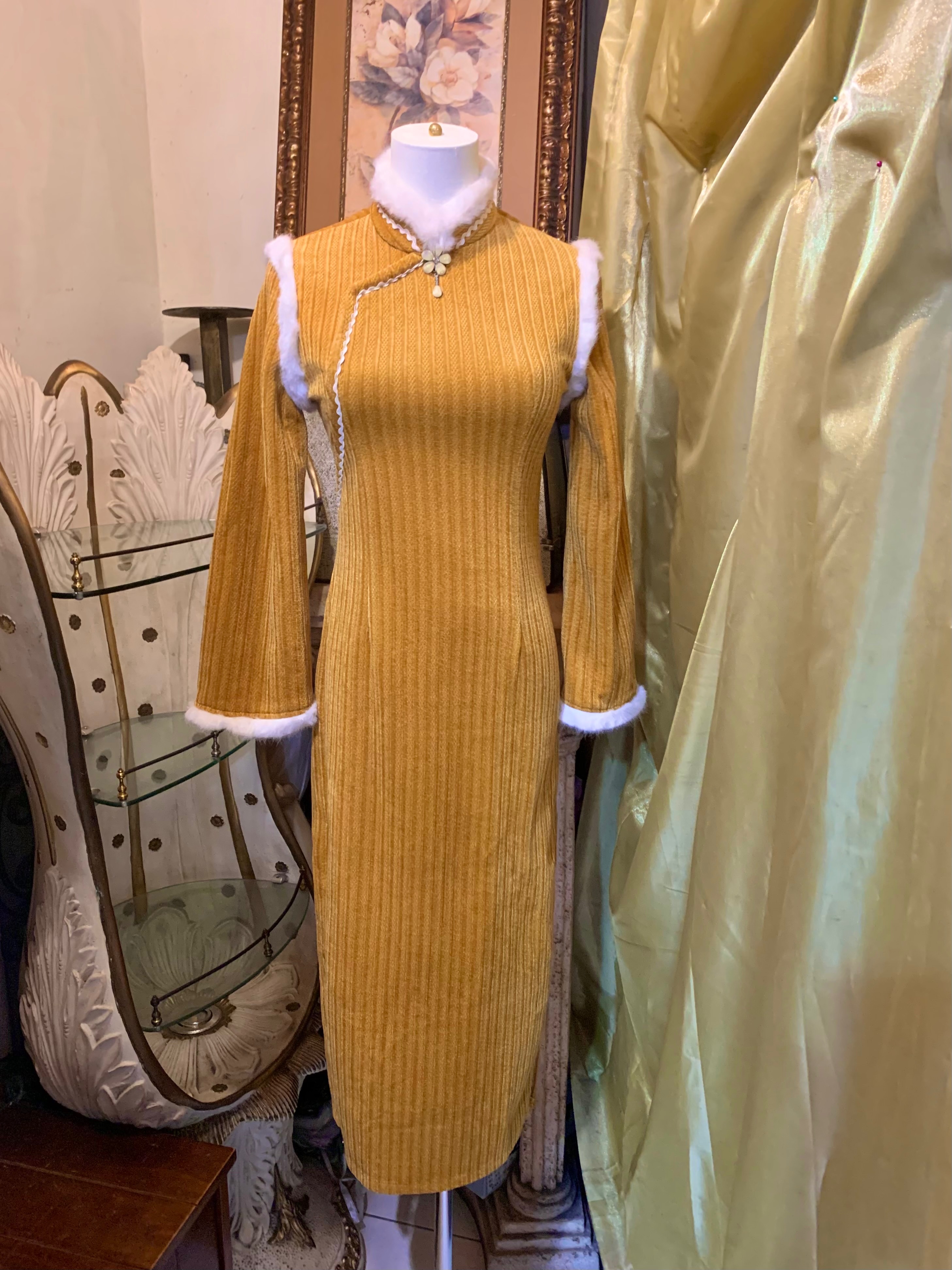 雪尼爾絨布料長袖旗袍