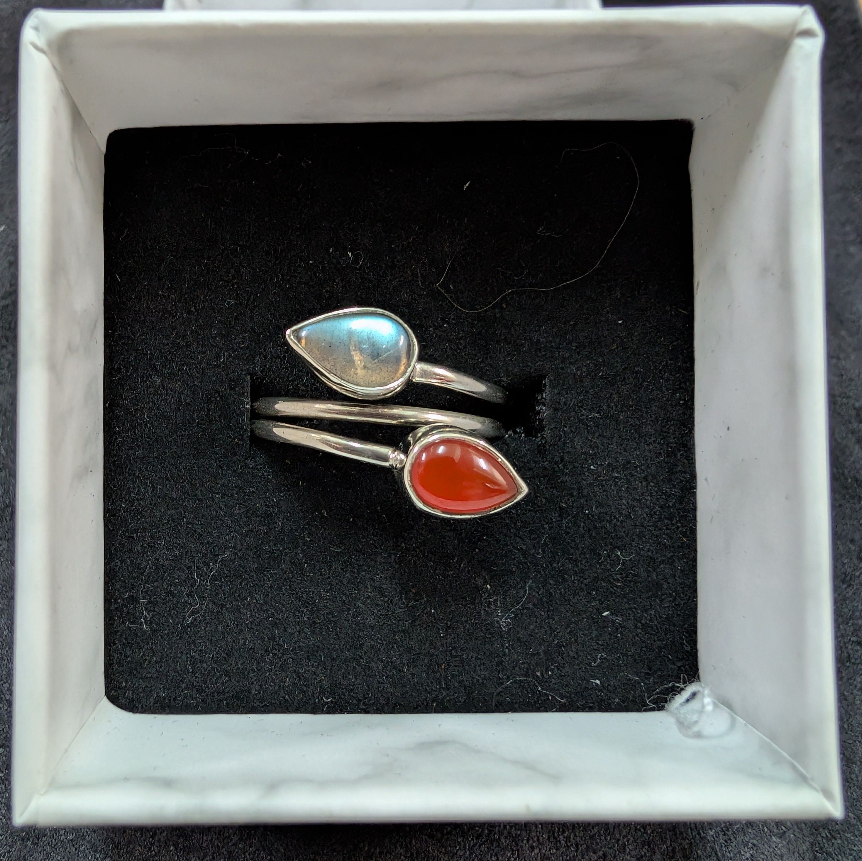 紅玉髓和拉長石戒指 ~ Carnelian and Labradorite Ring