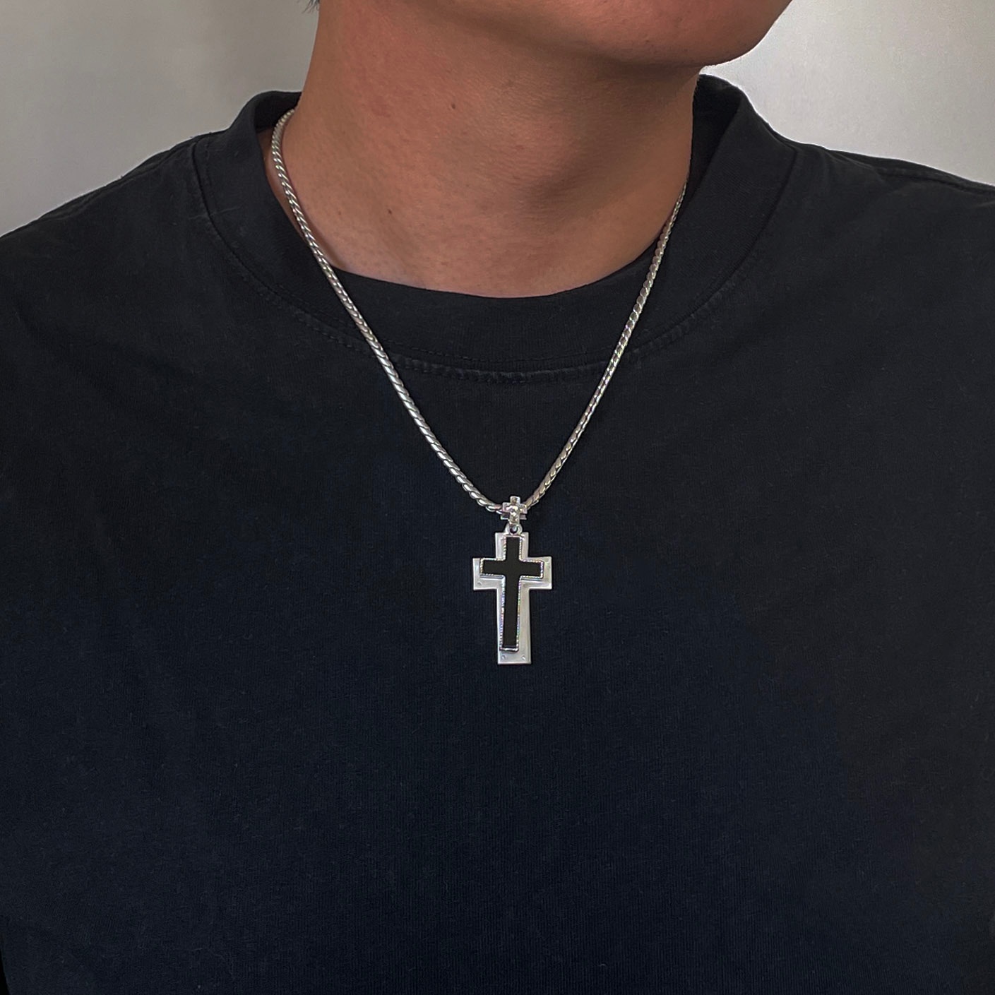 roots｜雙層拉丁十字架項鍊