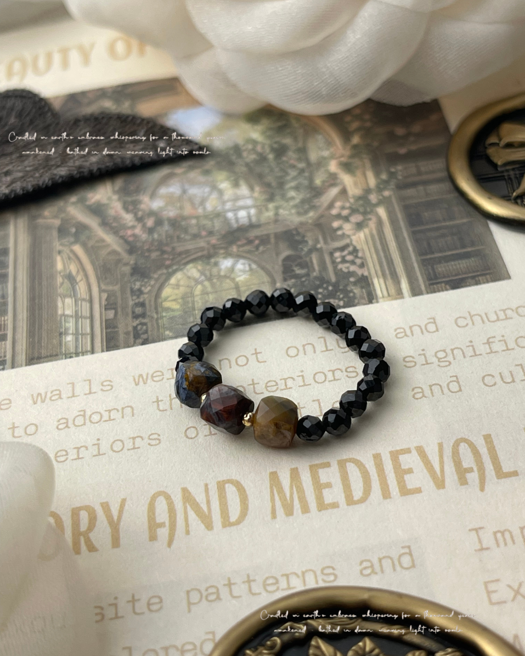 【靜燼】漸變彼得石 切面黑尖晶 14KGF 彈力戒指 / 復古 輕珠寶