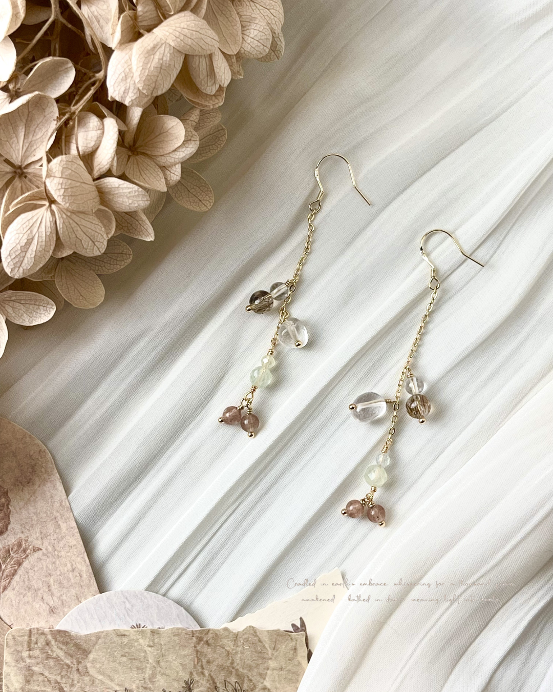 【花信風】丨葡萄石草莓晶 14K包金垂墜耳環