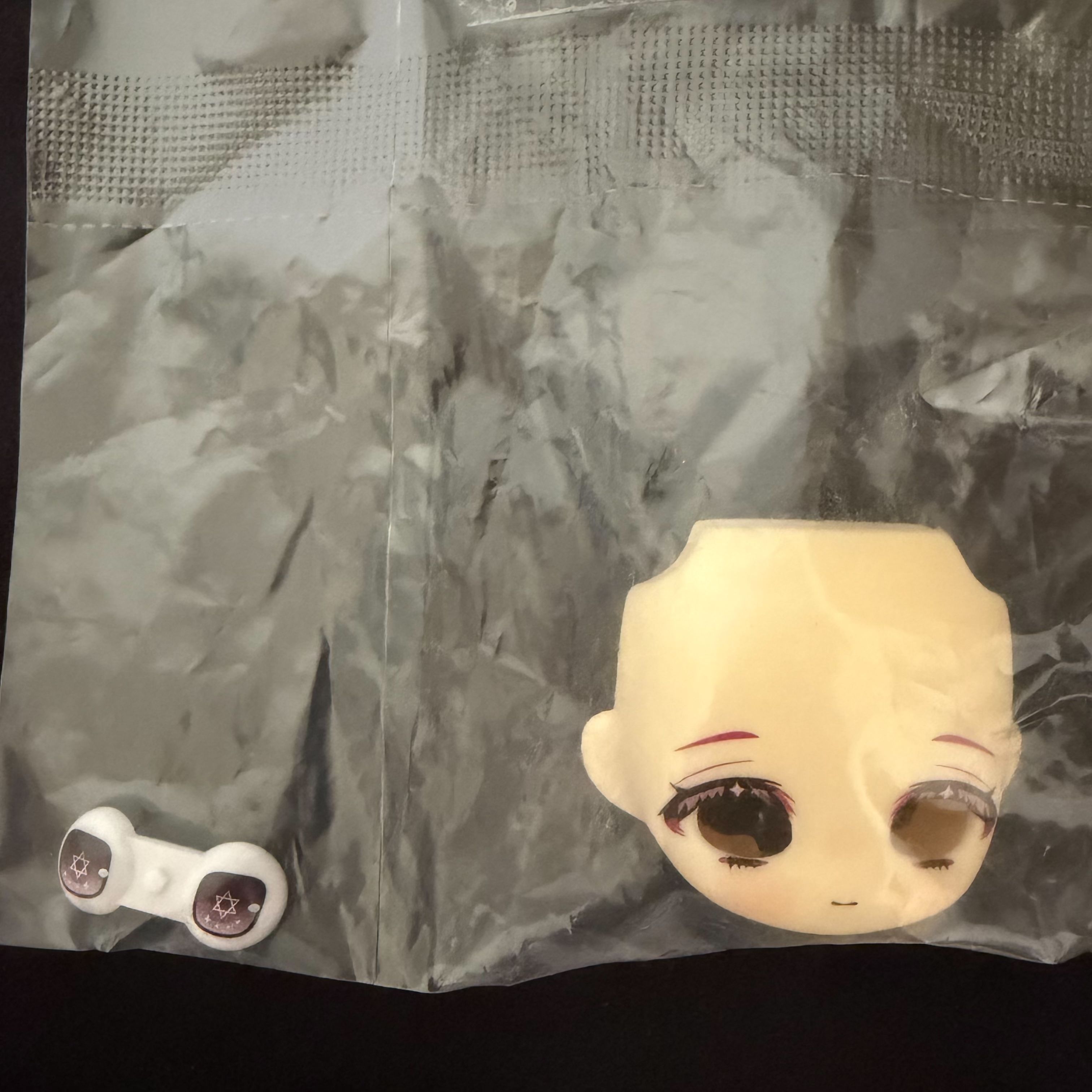 星燼帶妝開眼臉