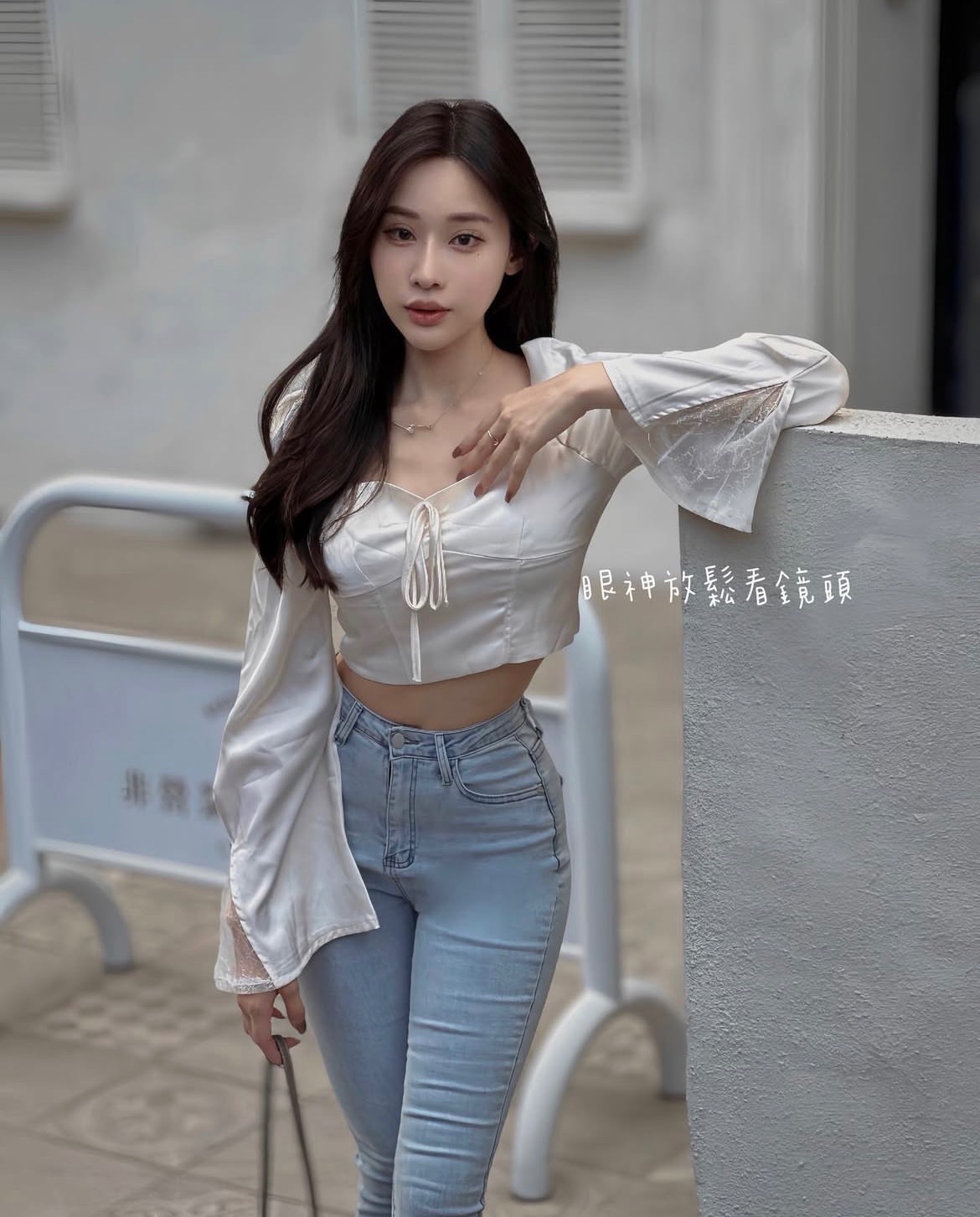 法式宮廷喇叭袖上衣