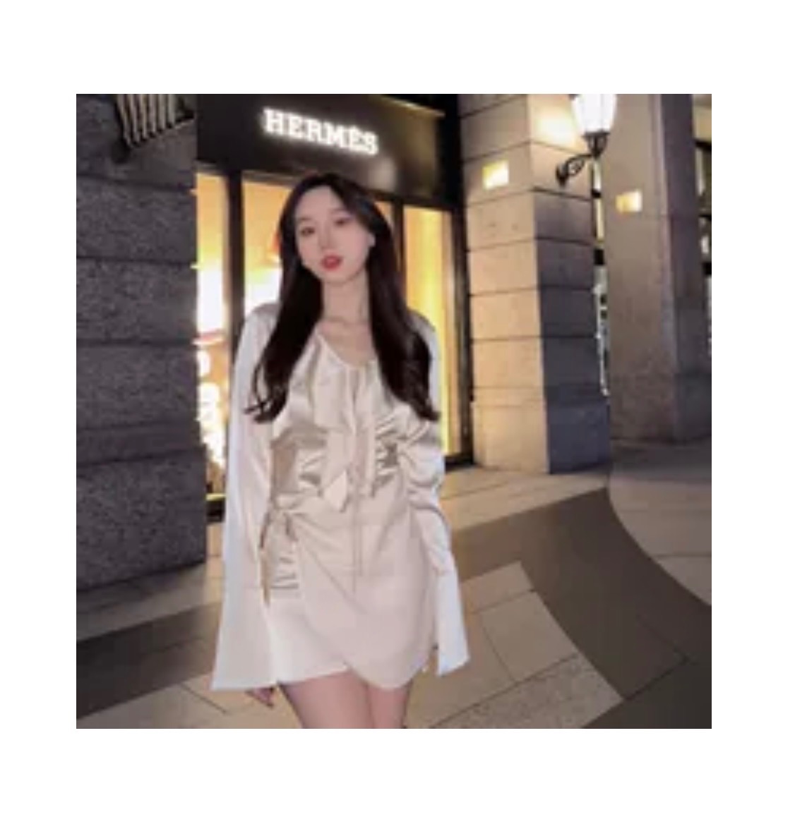 法式珠光喇叭袖連身洋裝