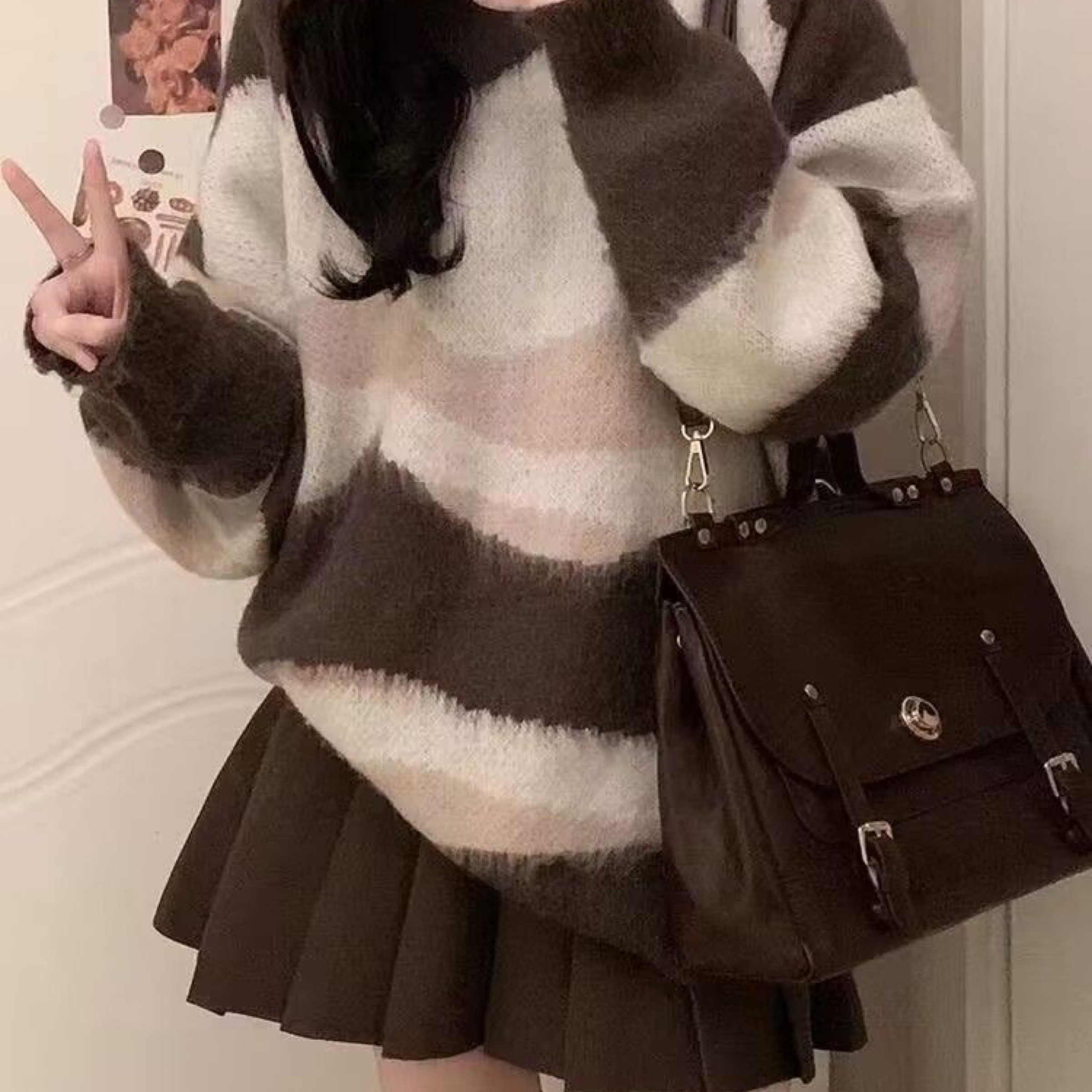 毛衣+百褶裙