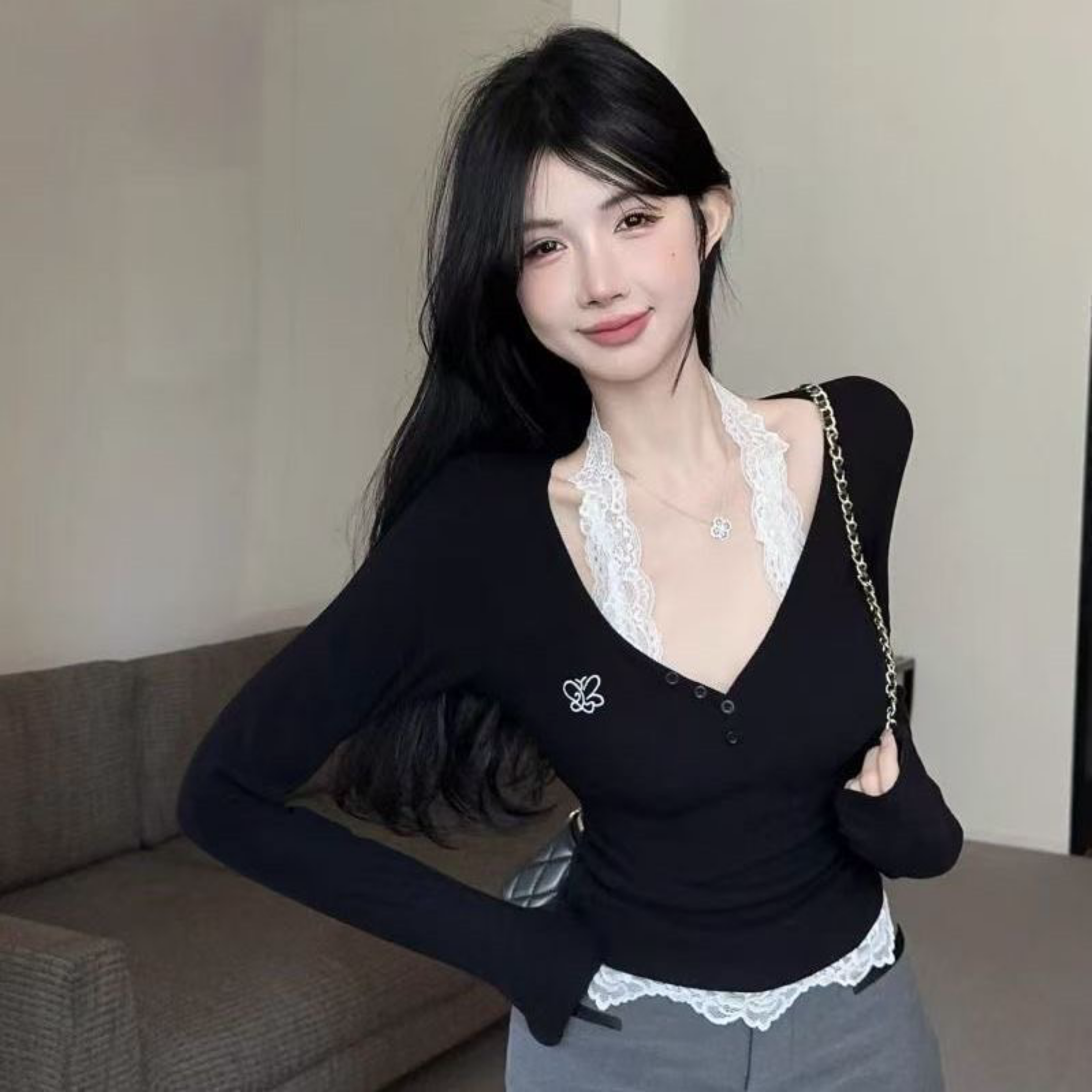 蕾絲掛脖長袖