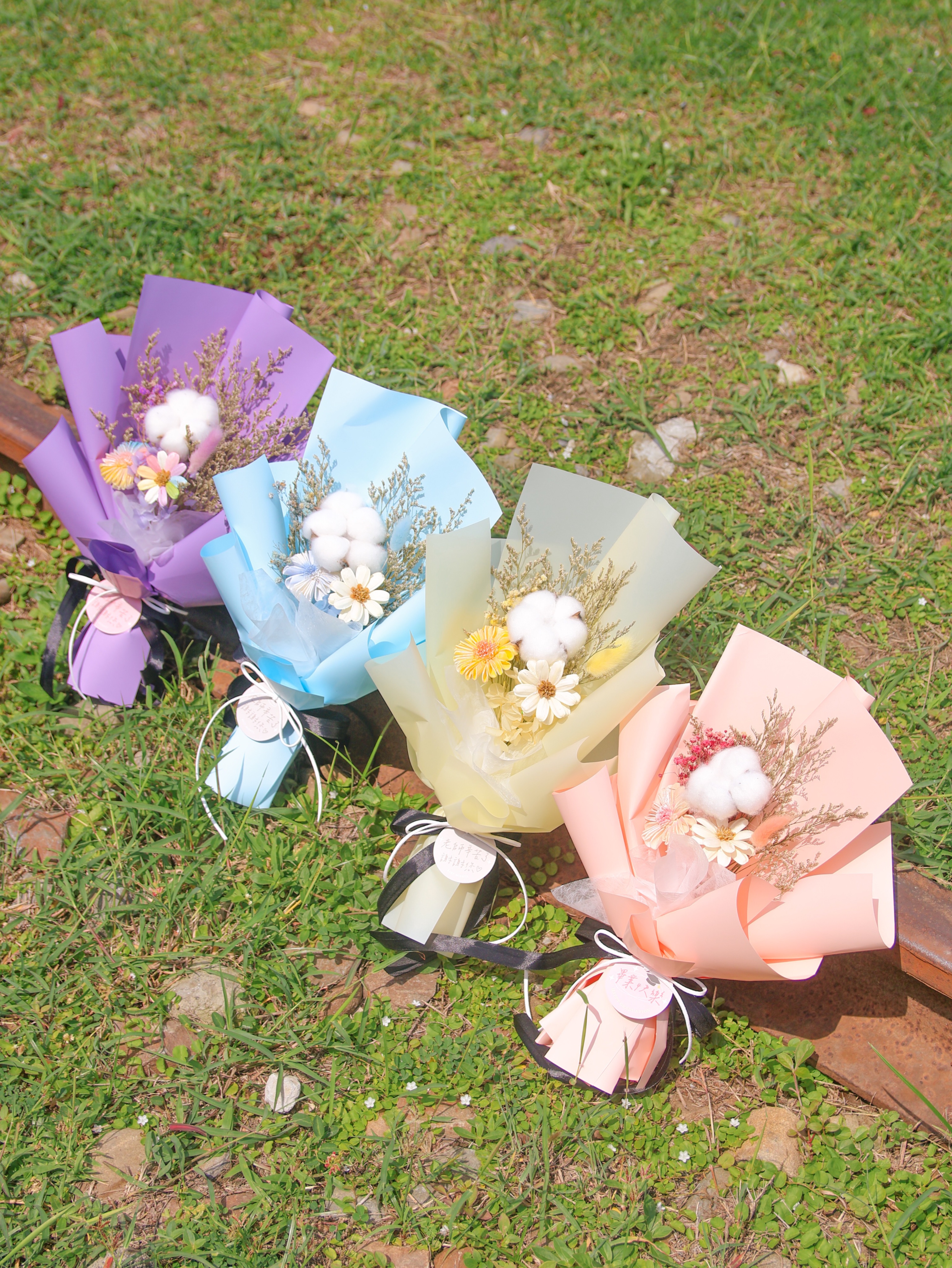 【澎湃升級】漫步雲端・小雛菊乾燥花束（L）｜畢業季質感送禮首選