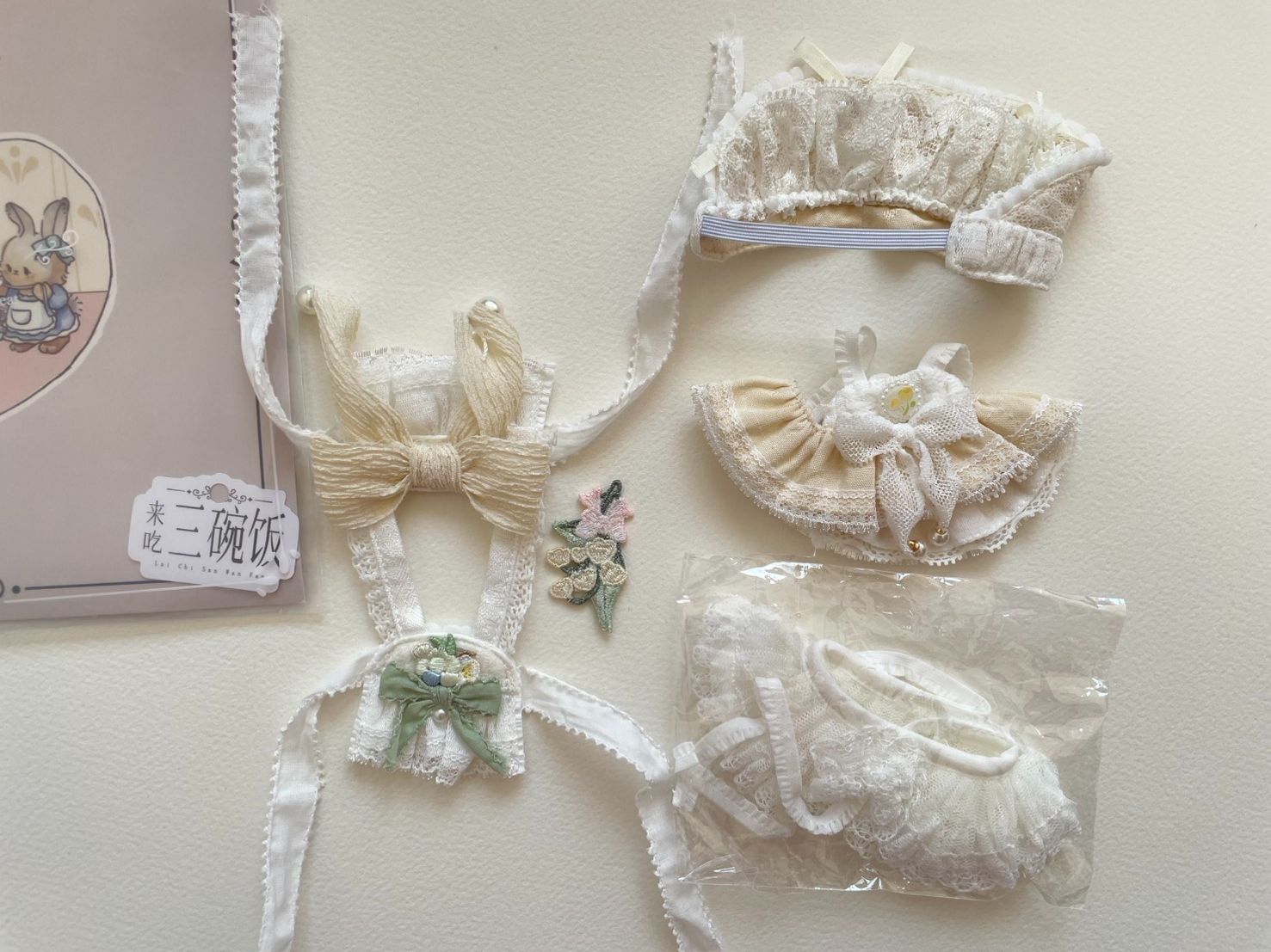 10cm-來吃三碗飯小鈴蘭（5點:罩裙+吊帶裙+波奈特+裙撐+刺繡花）