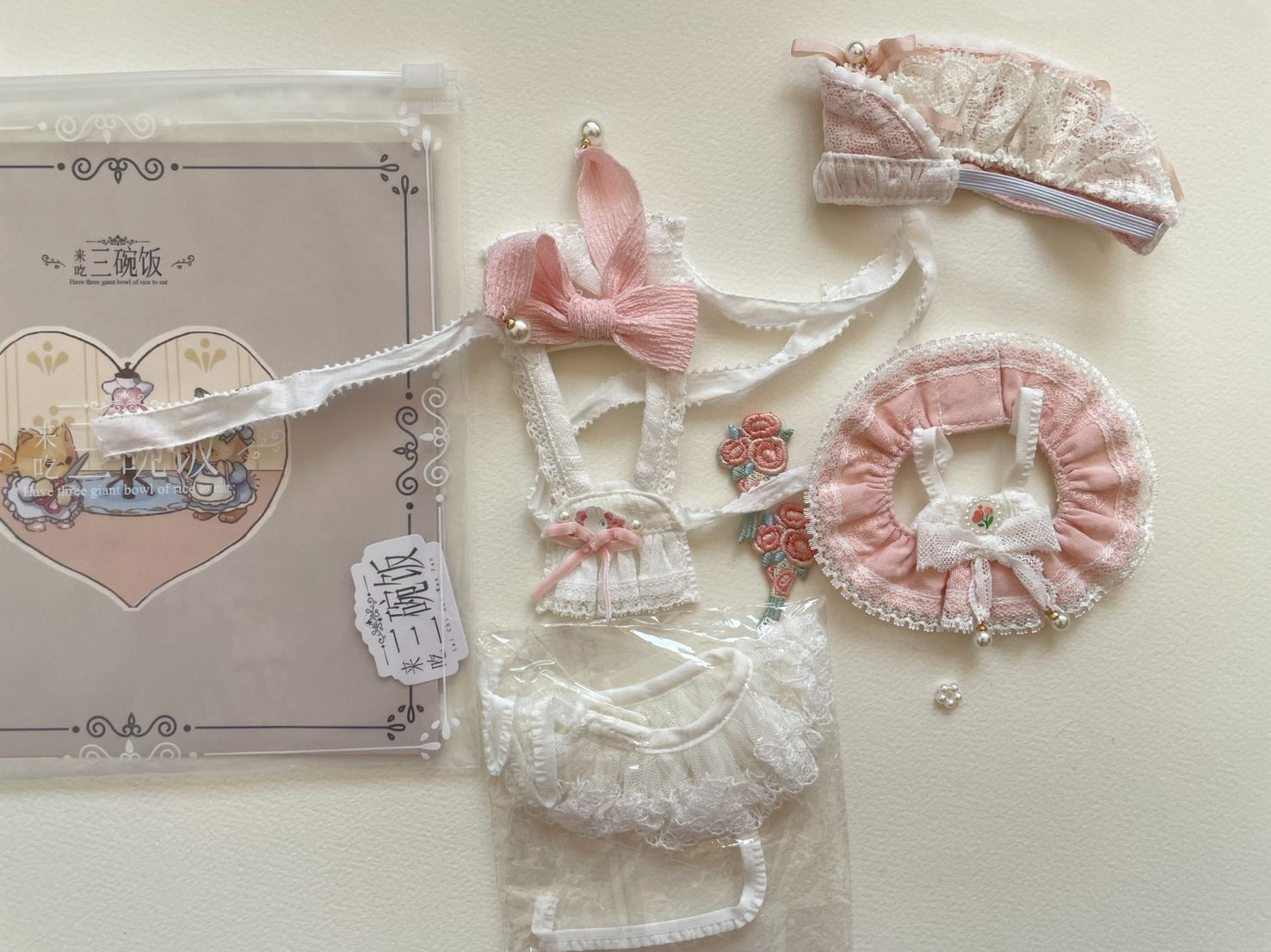 10cm-來吃三碗飯小霧桃（5點:罩裙+吊帶裙+波奈特+裙撐+刺繡花）