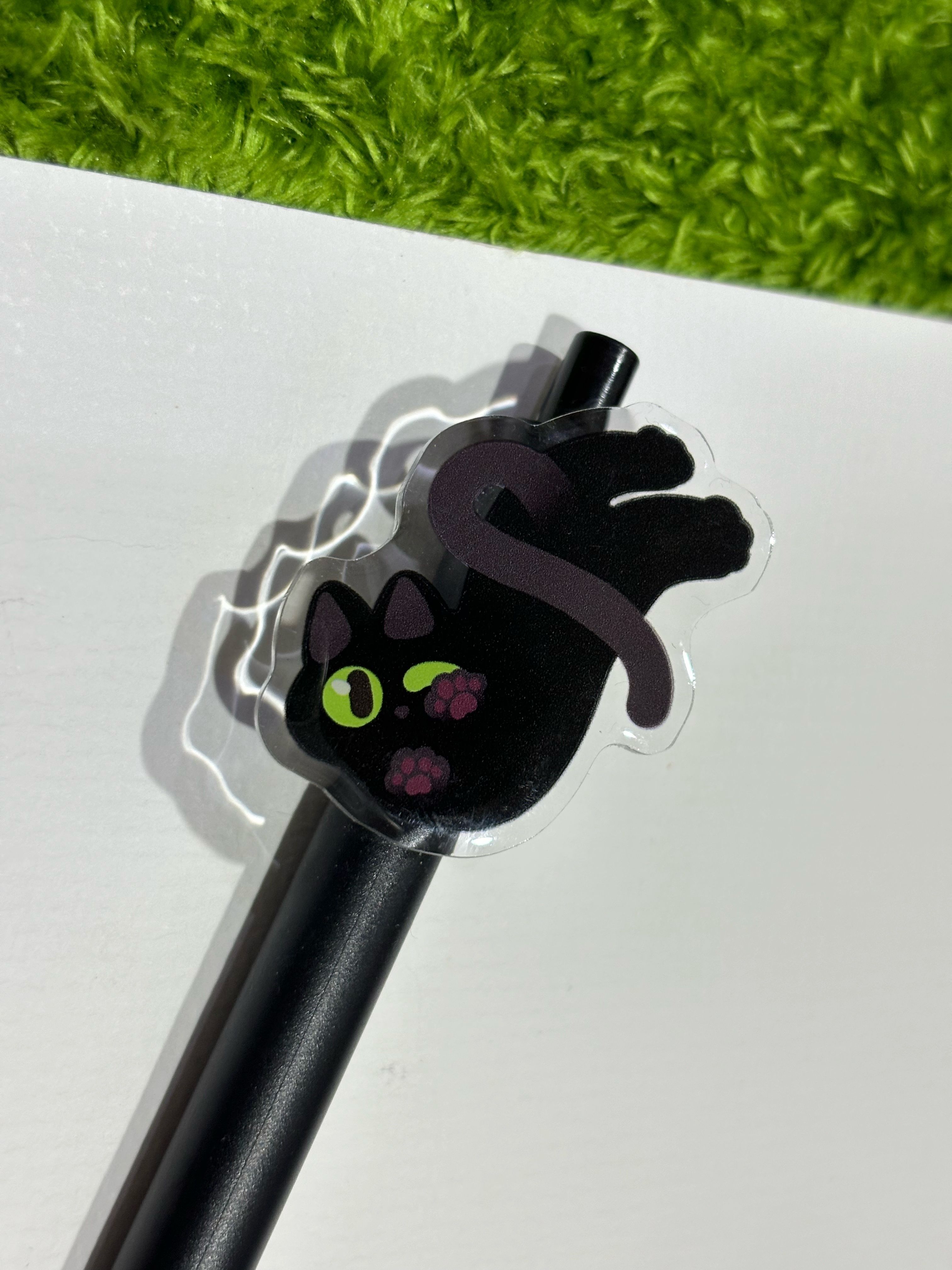 ◉淺瀰｜《黑嚕嚕貓》壓克力貼片筆