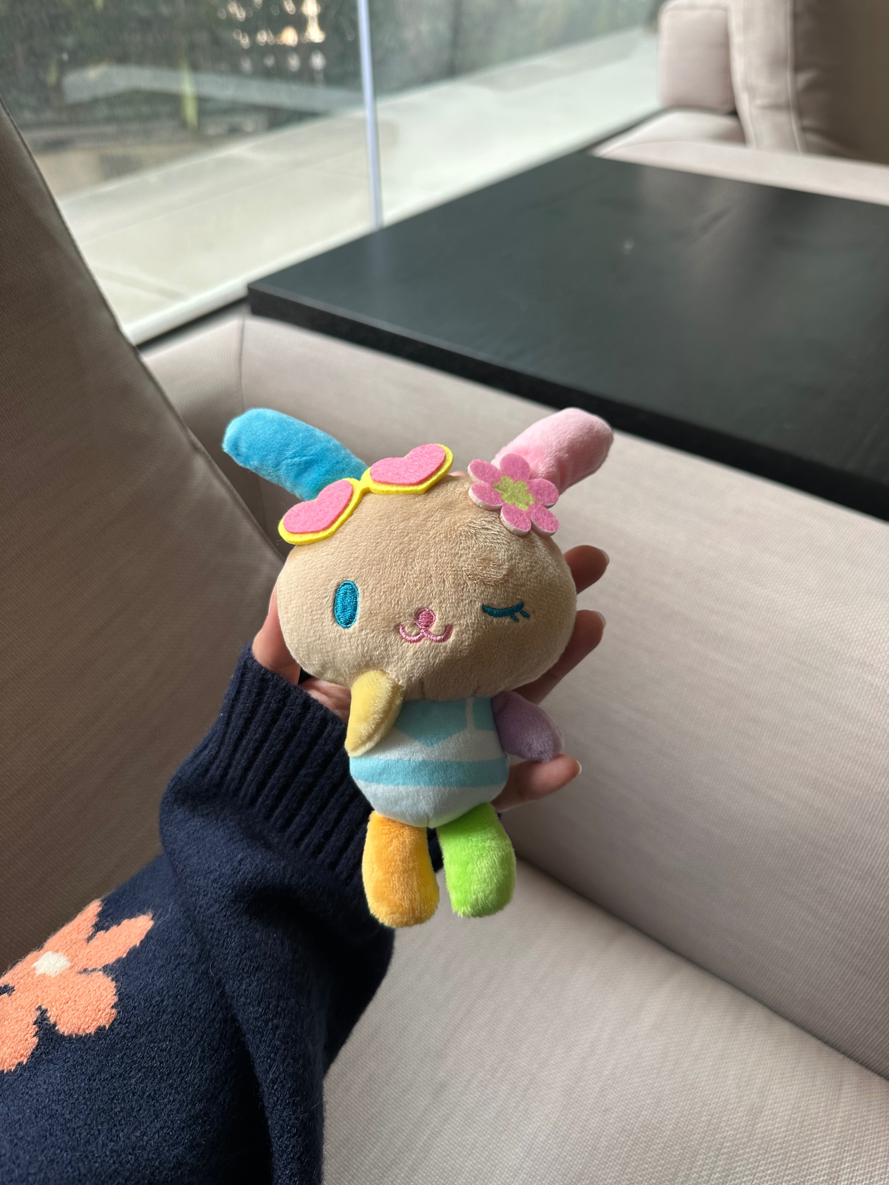 曬黑泳衣花小兔