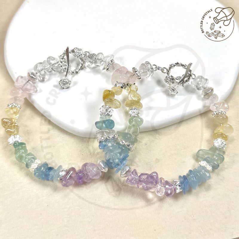 七彩能量小碎石手鍊｜白水晶・粉水晶・金髮晶・螢石・海藍寶・超七｜玫瑰OT扣