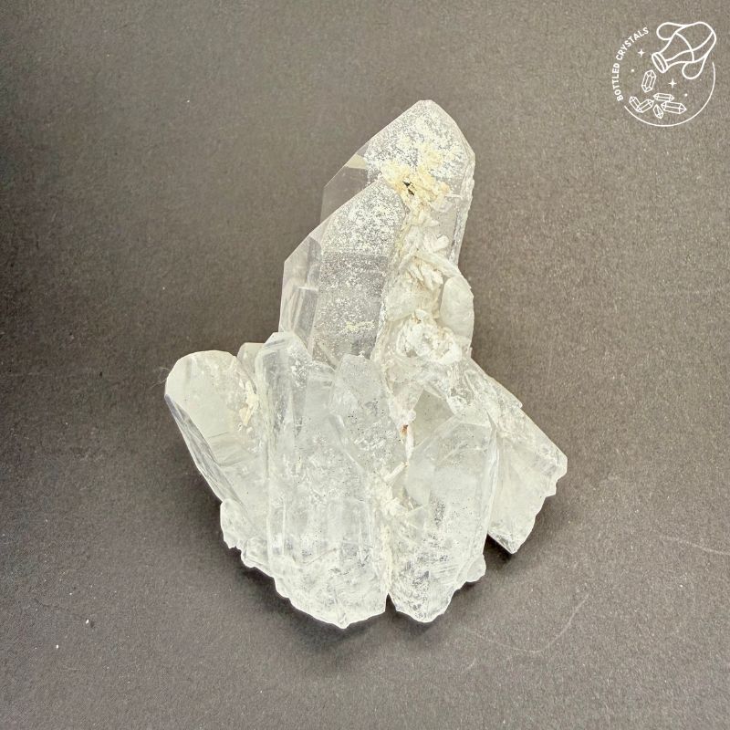 白水晶簇｜110g 多晶共生・原石療癒系擺件