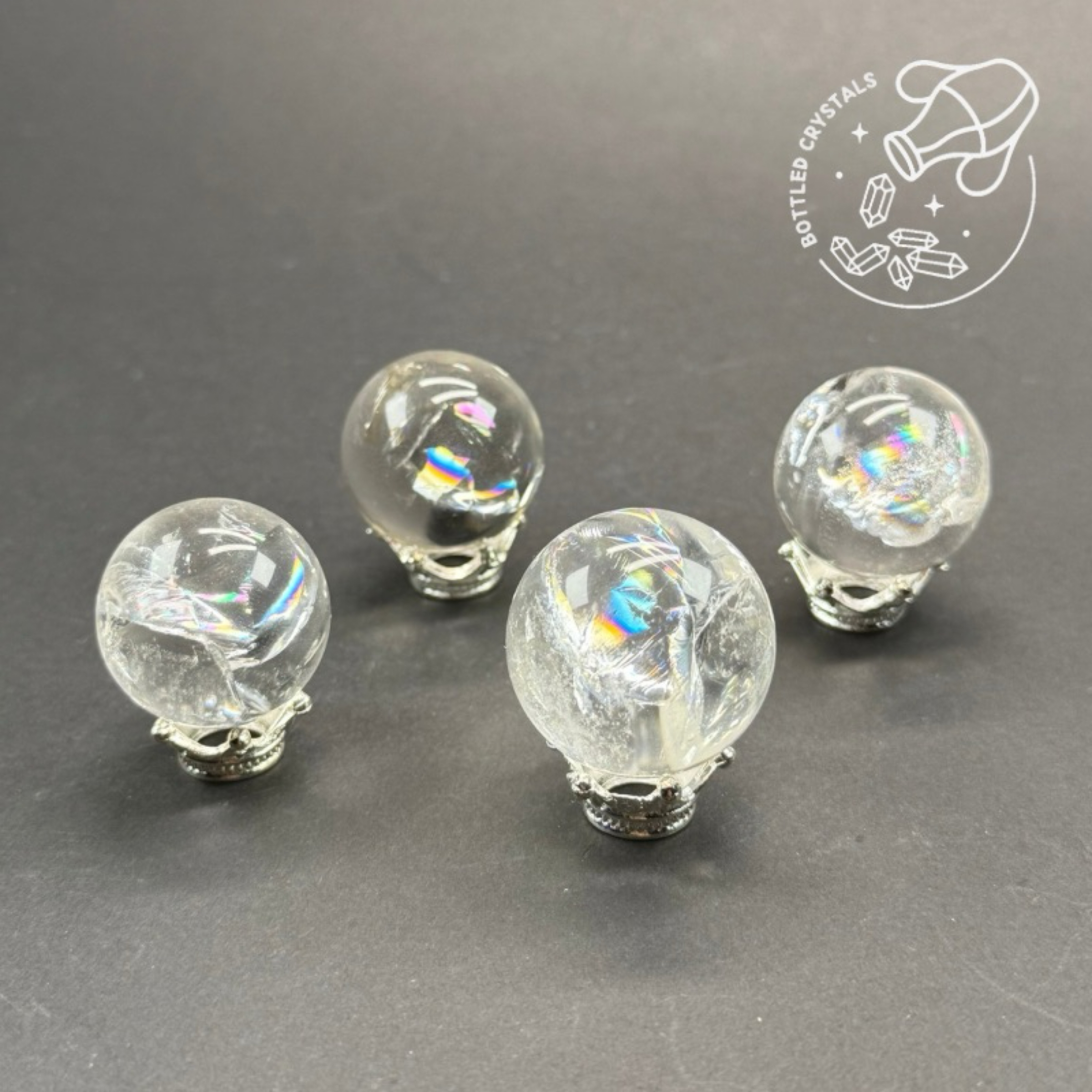 通透白水晶球｜彩虹冰裂・能量放大球
