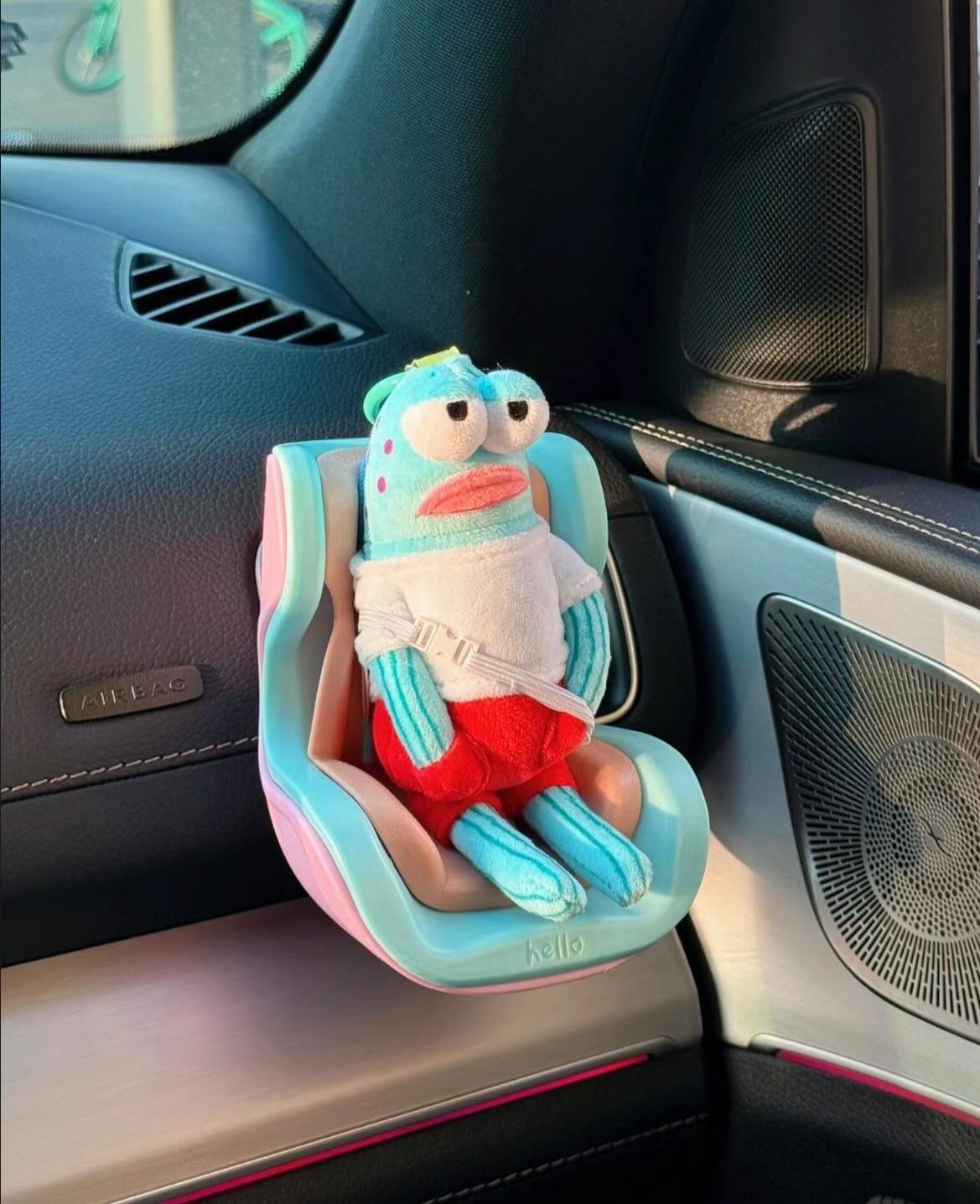 比奇堡居民 車上安全座椅（可放其它娃娃）