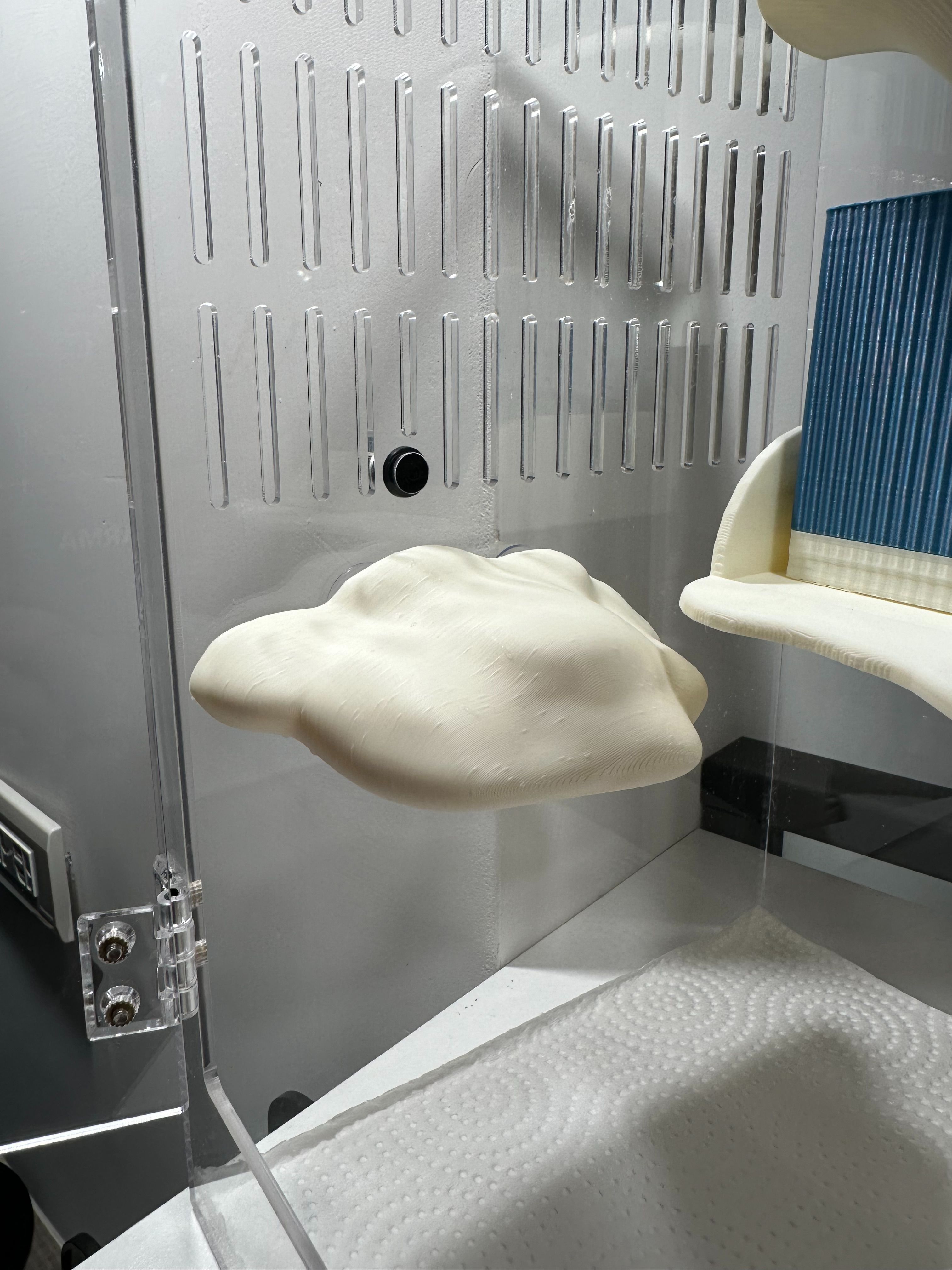 吸盤式雲朵站台