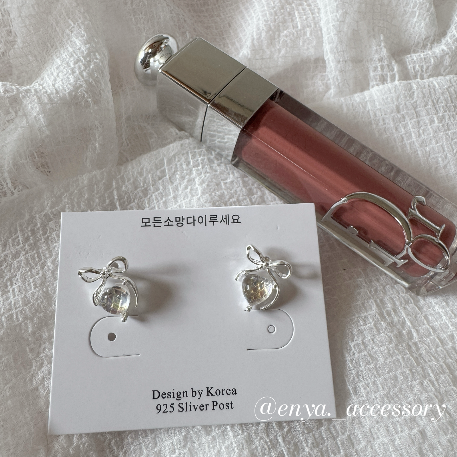 蝴蝶結鑽石耳環