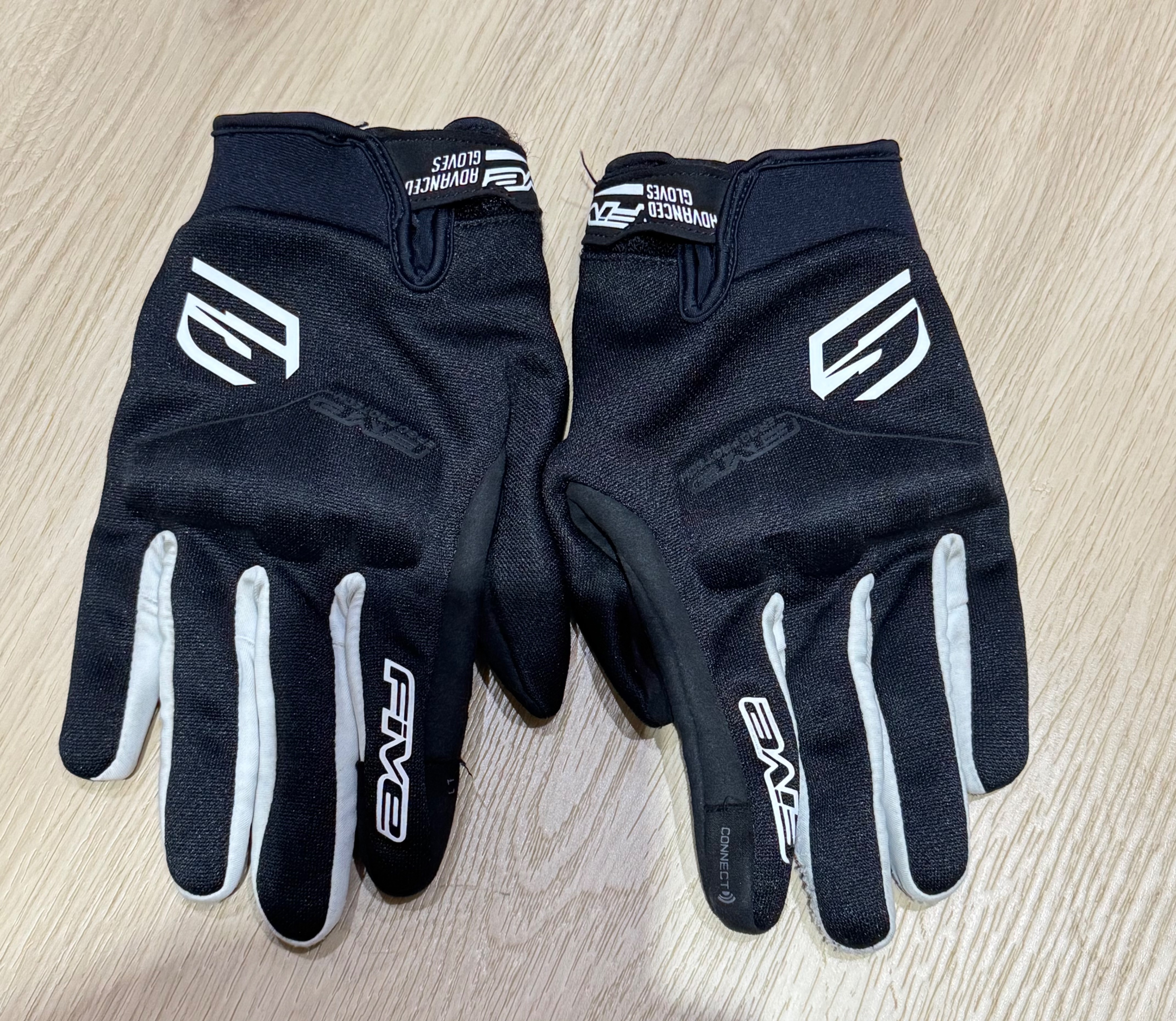 二手FIVE5 GLOBE EVO 防摔手套M號