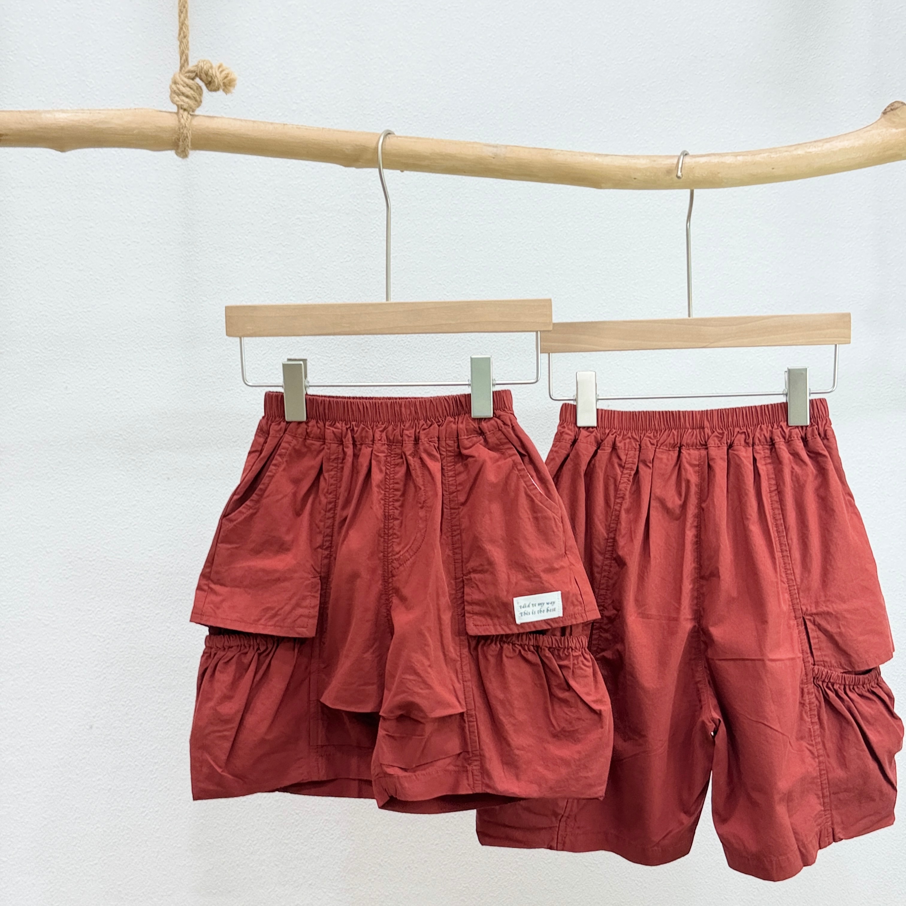 休閒磚紅色短褲