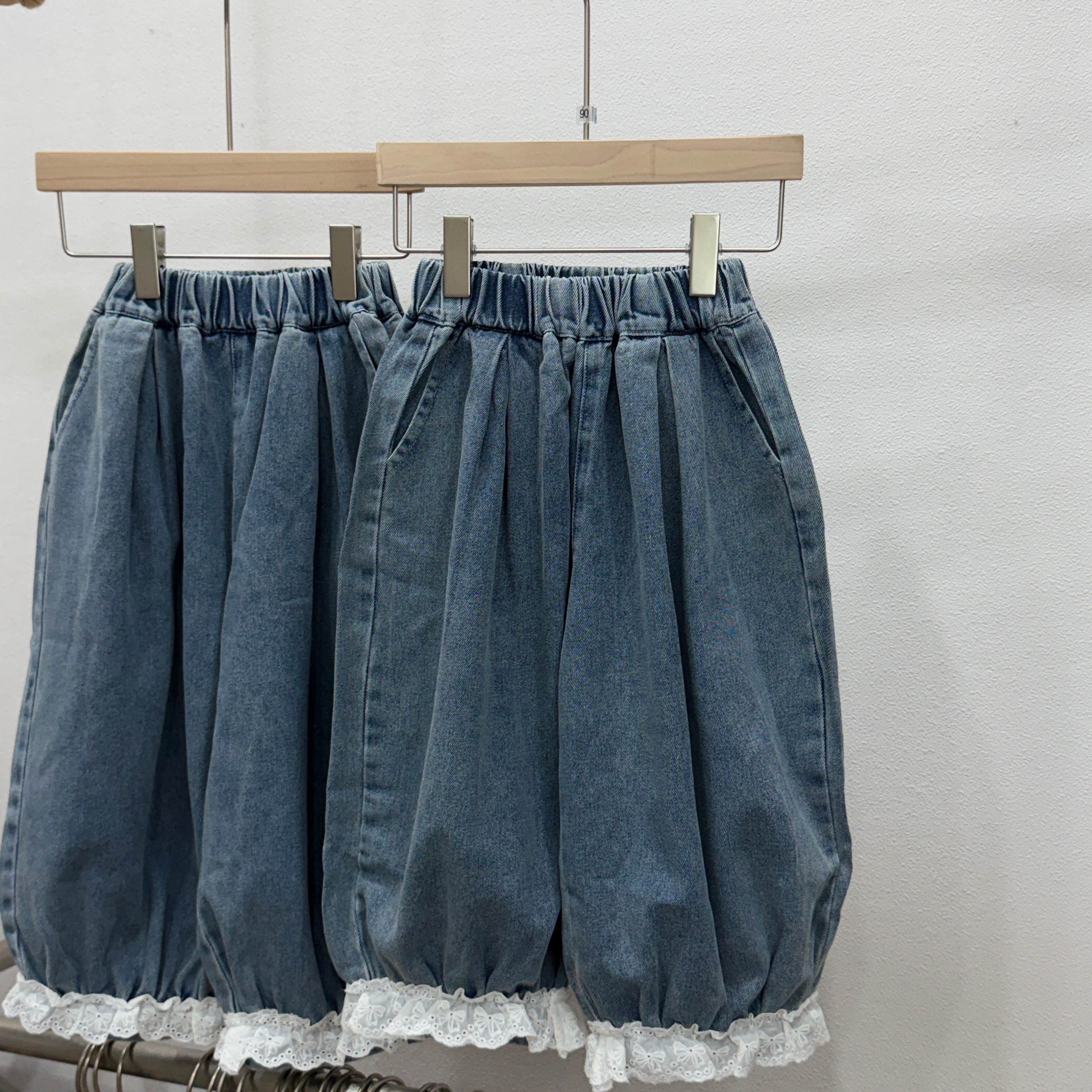 牛仔蕾絲燈籠褲