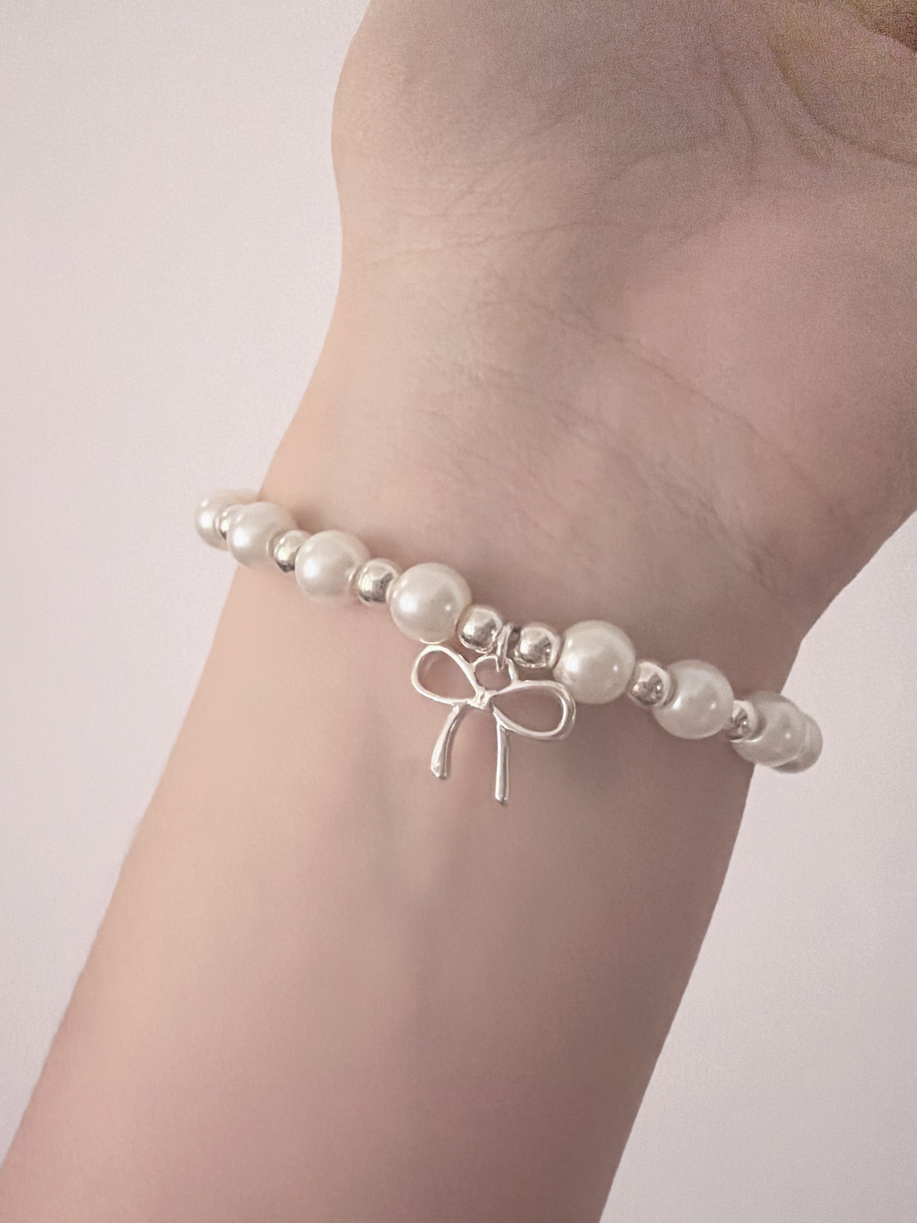 𝟵𝟮𝟱純銀｜珍珠串串蝴蝶結手鍊🎀