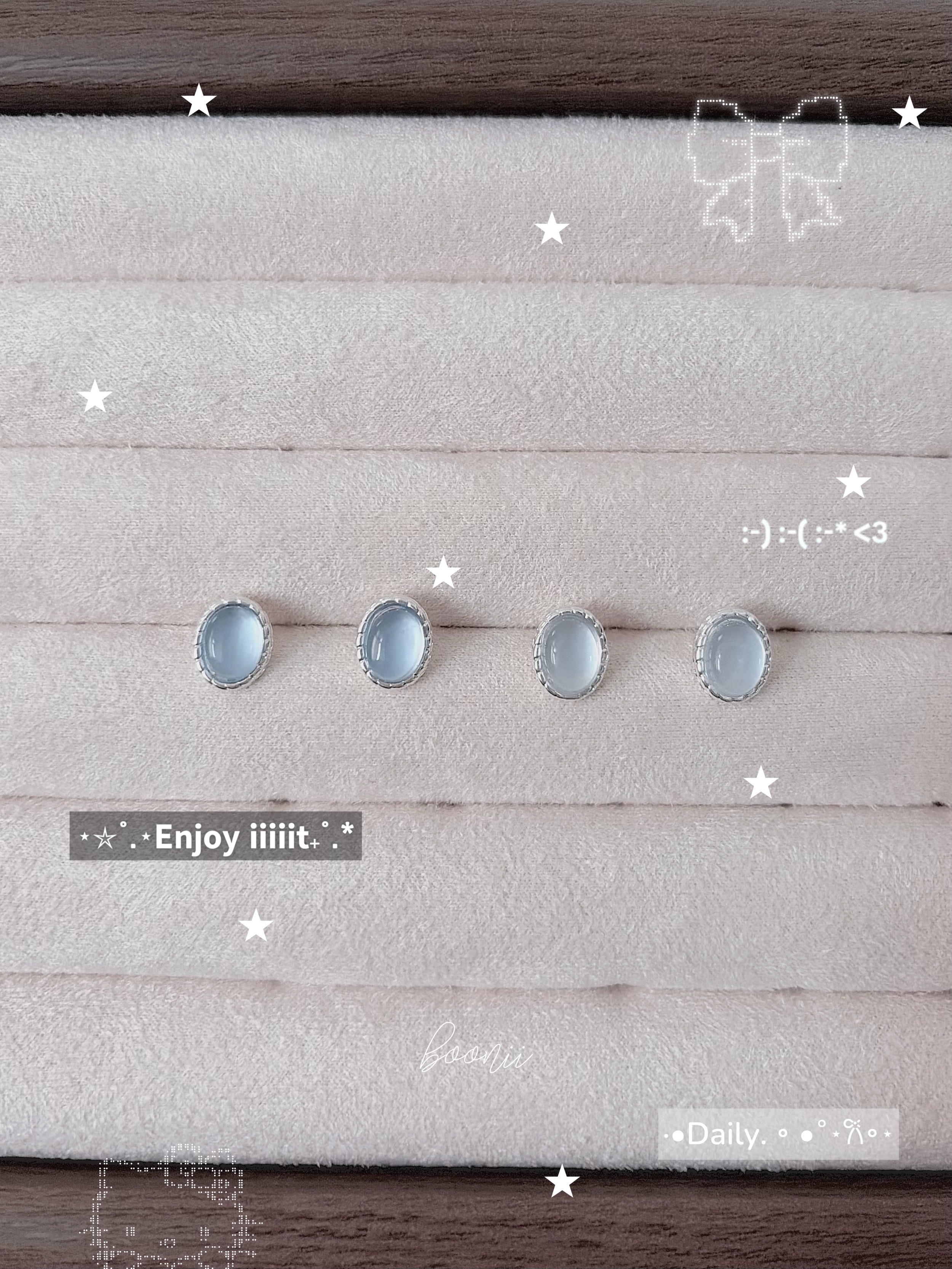 𝟵𝟮𝟱純銀｜藍色寶石貓眼月光石耳環