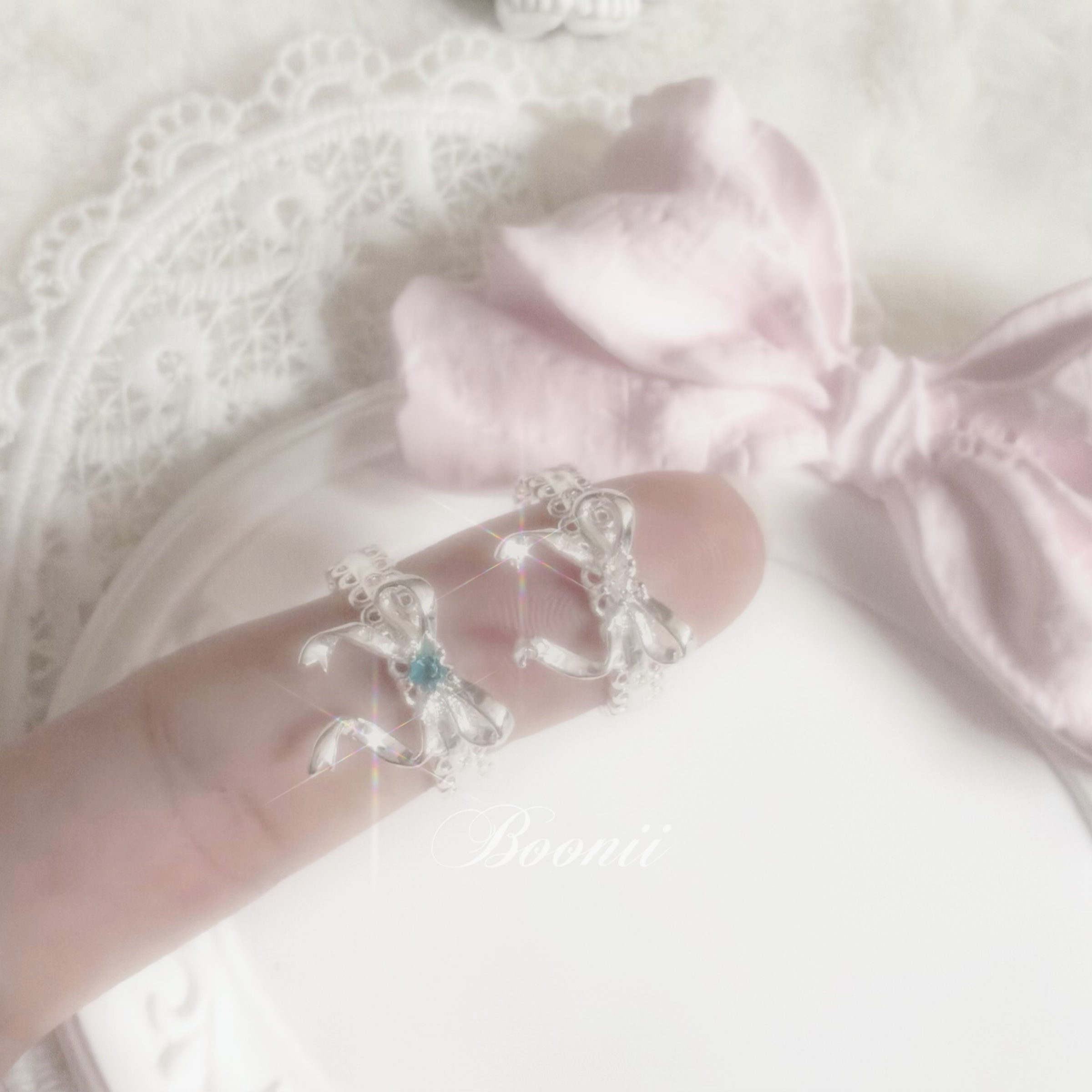 𝐋𝐚𝐭𝐭𝐢𝐜𝐞 𝐫𝐢𝐛𝐛𝐨𝐧蕾絲圍邊緞帶戒指💍🤍